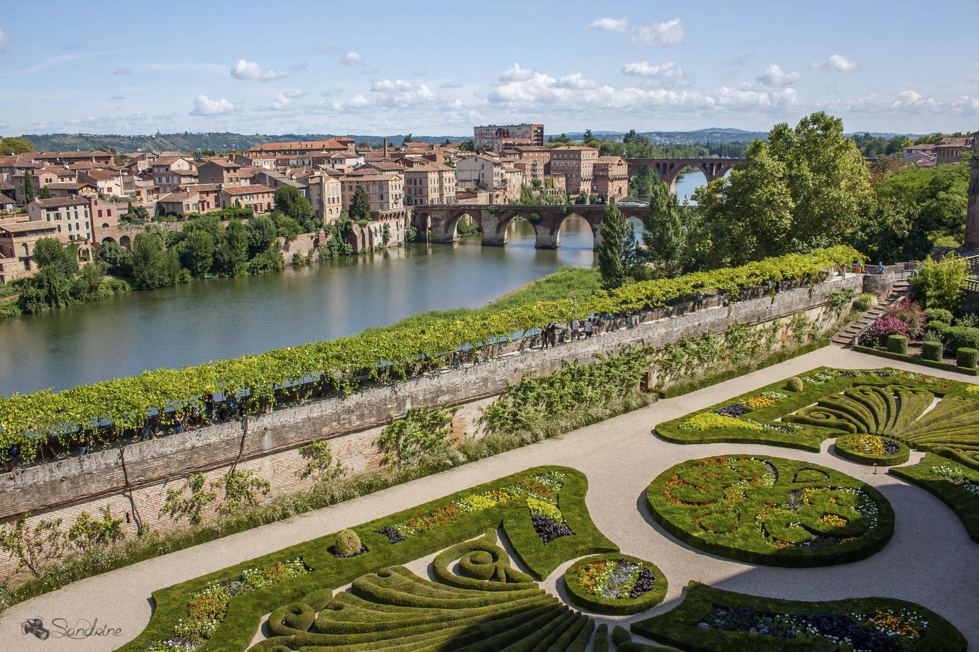 Across la douce France