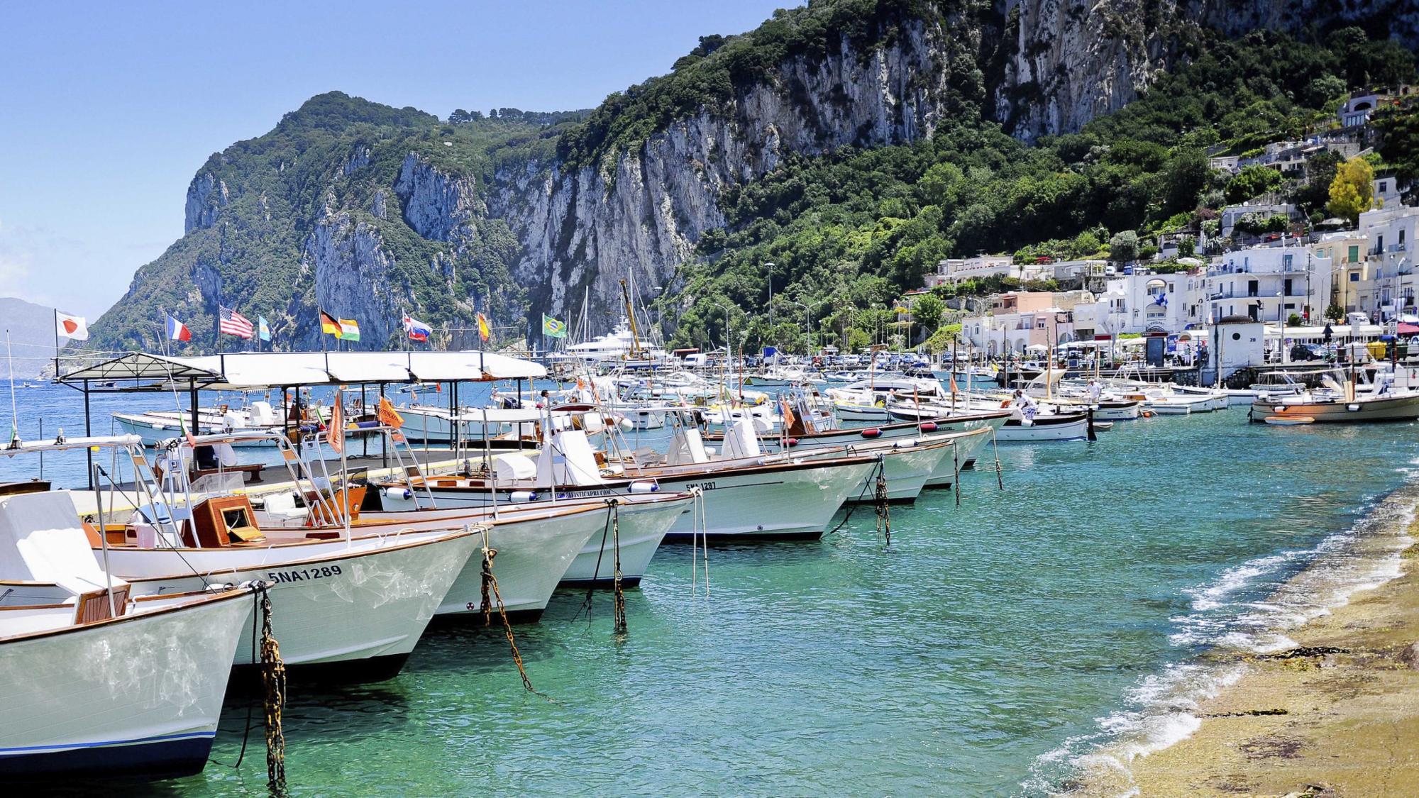 Fascinating Naples and the Breathtaking Amalfi Coast