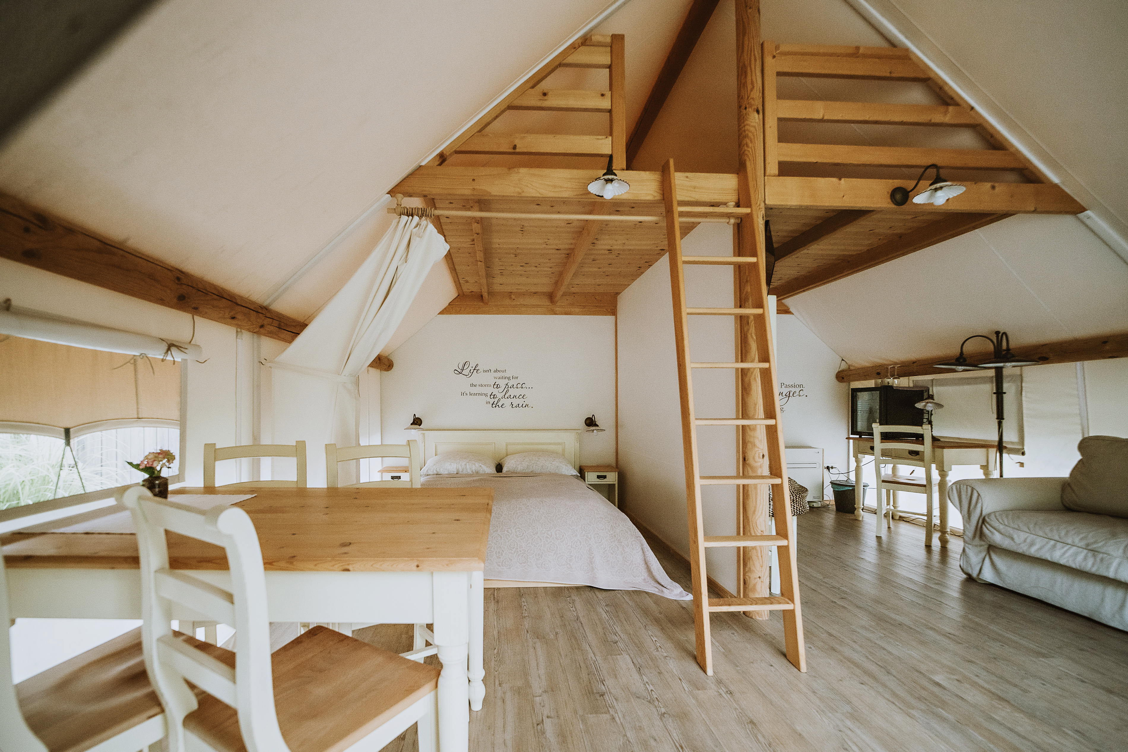 010 210727 herbal glamp