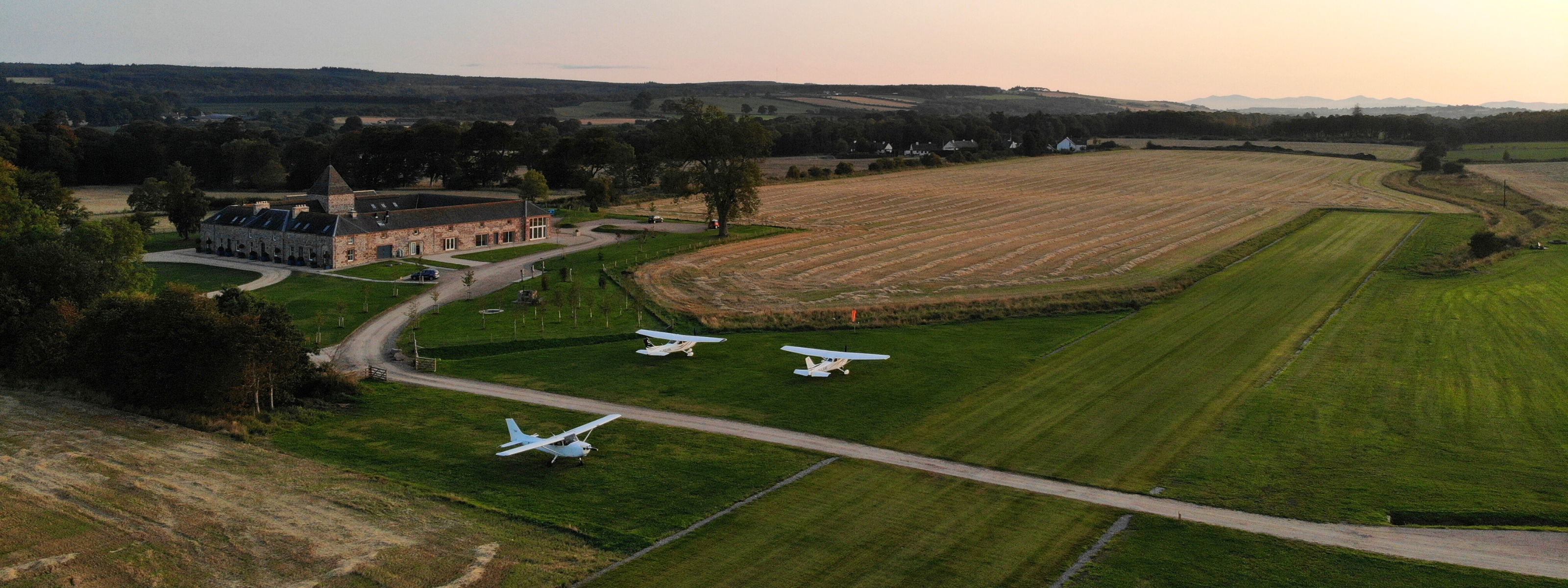 newhall mains locatie