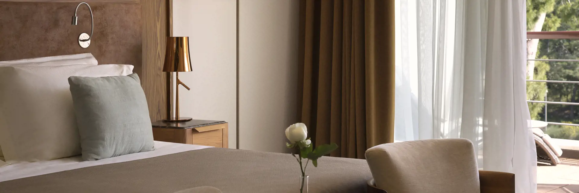 10 alhambra premium room sea view luxury suite