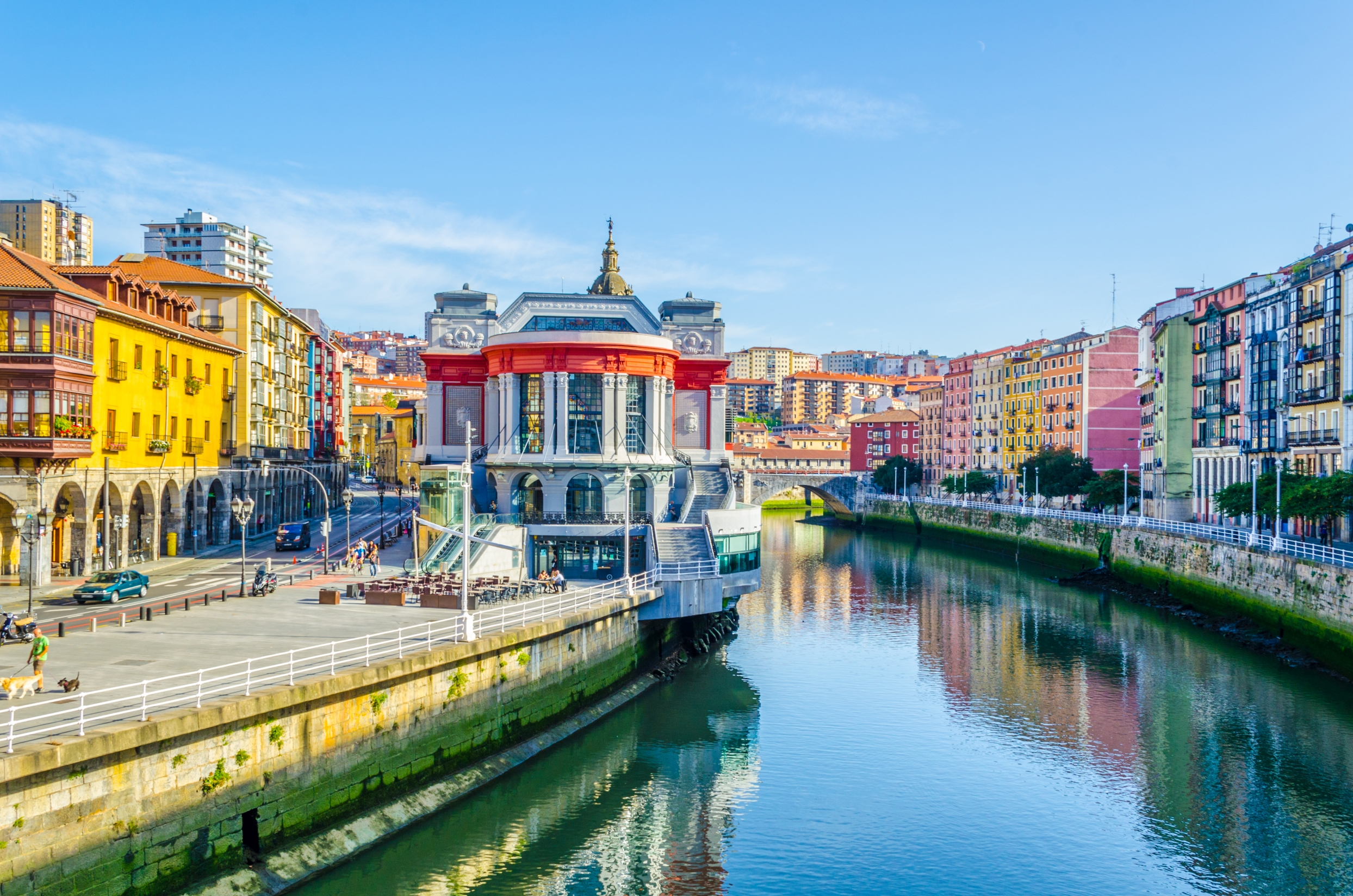 ribera markt in de spaanse stad bilbao