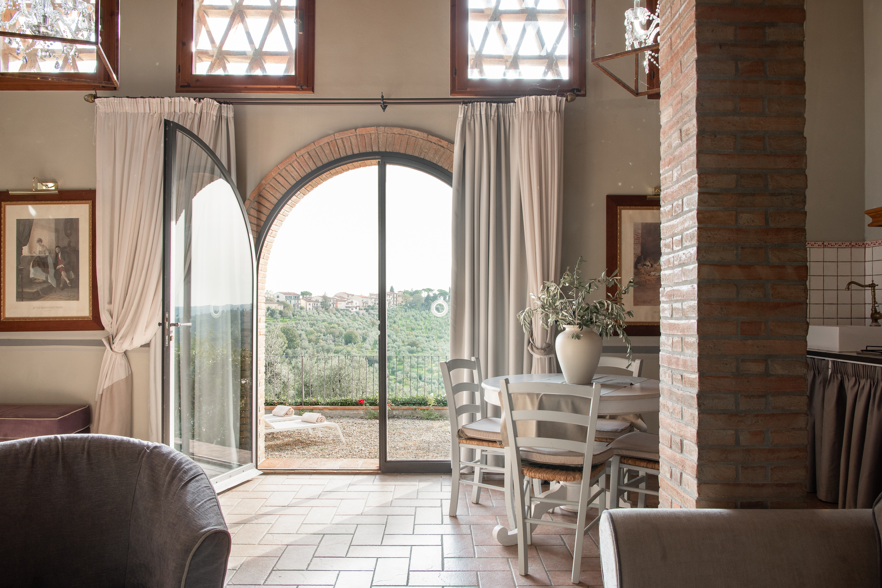 4 grote charmante villa