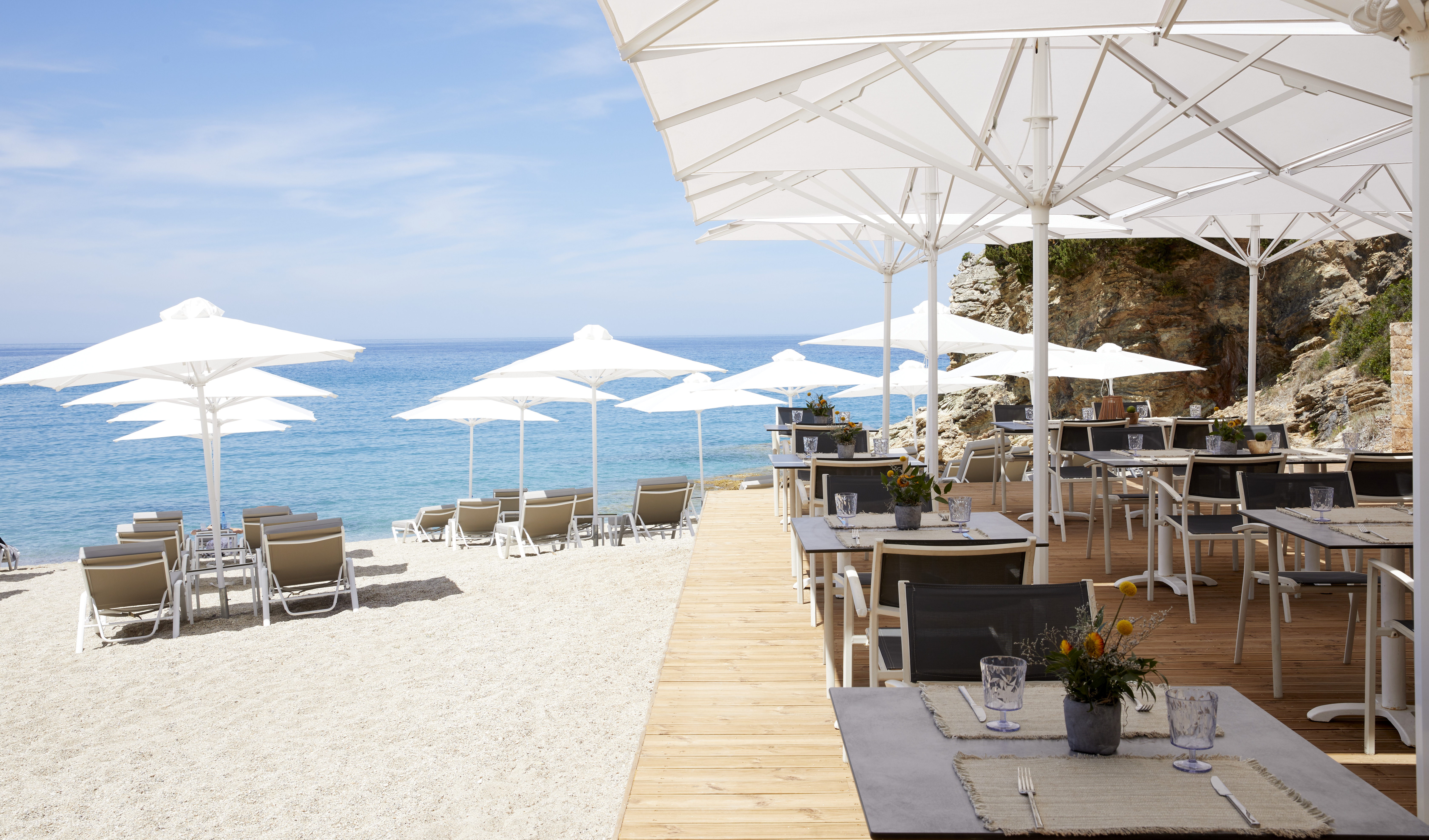 7 elix azure beach restaurant  bar 2