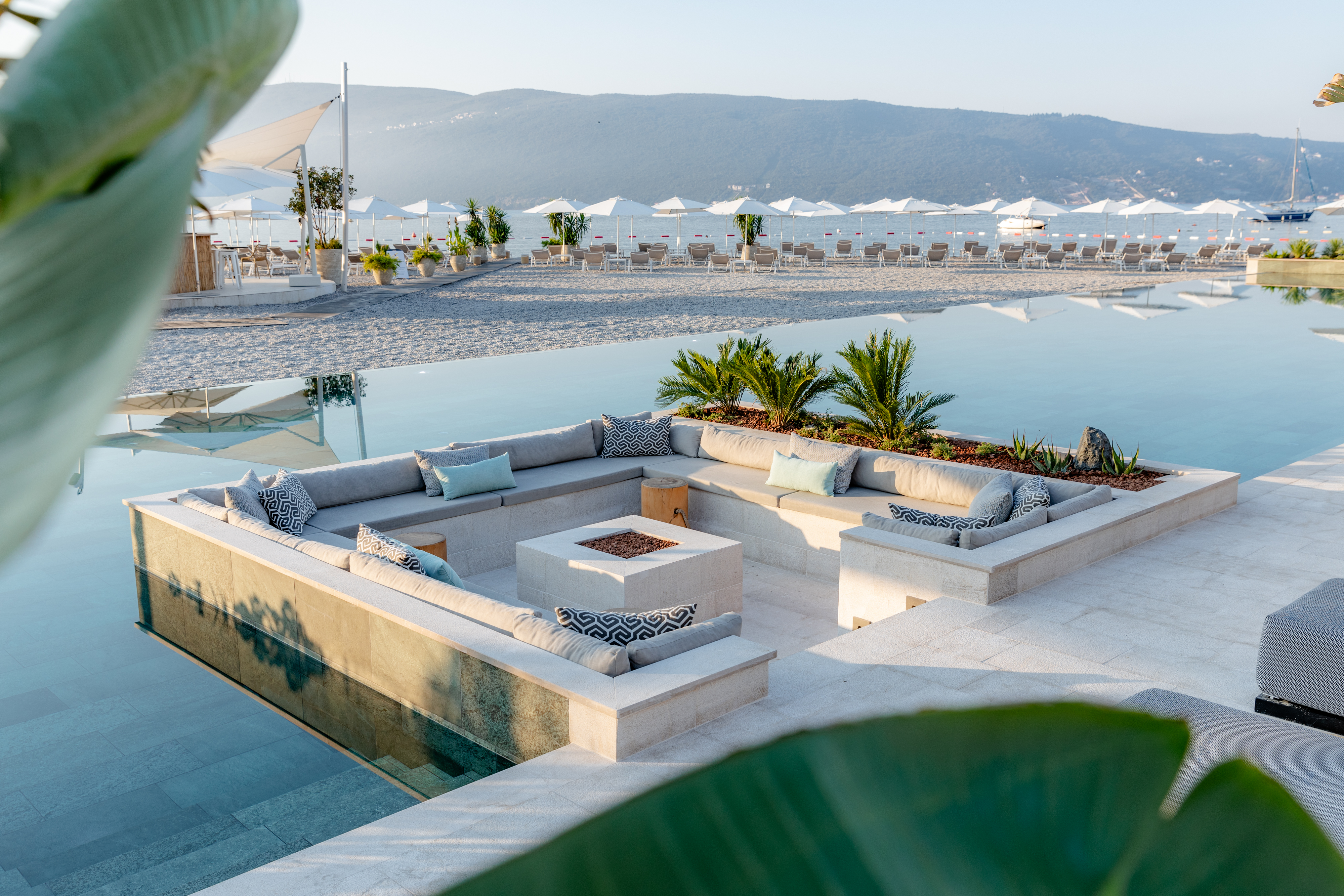 lazure marina pool
