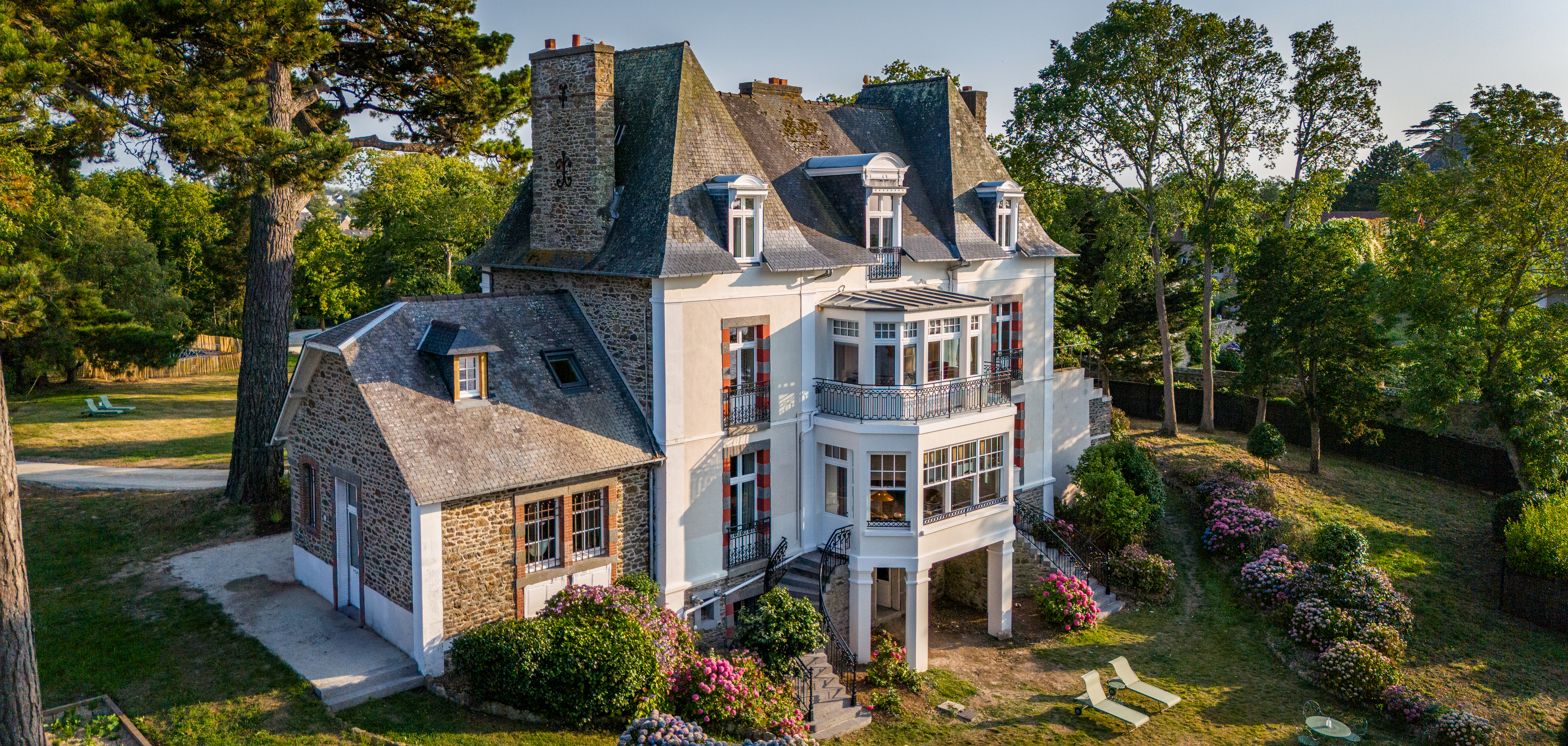12 villa haute guais achterkant