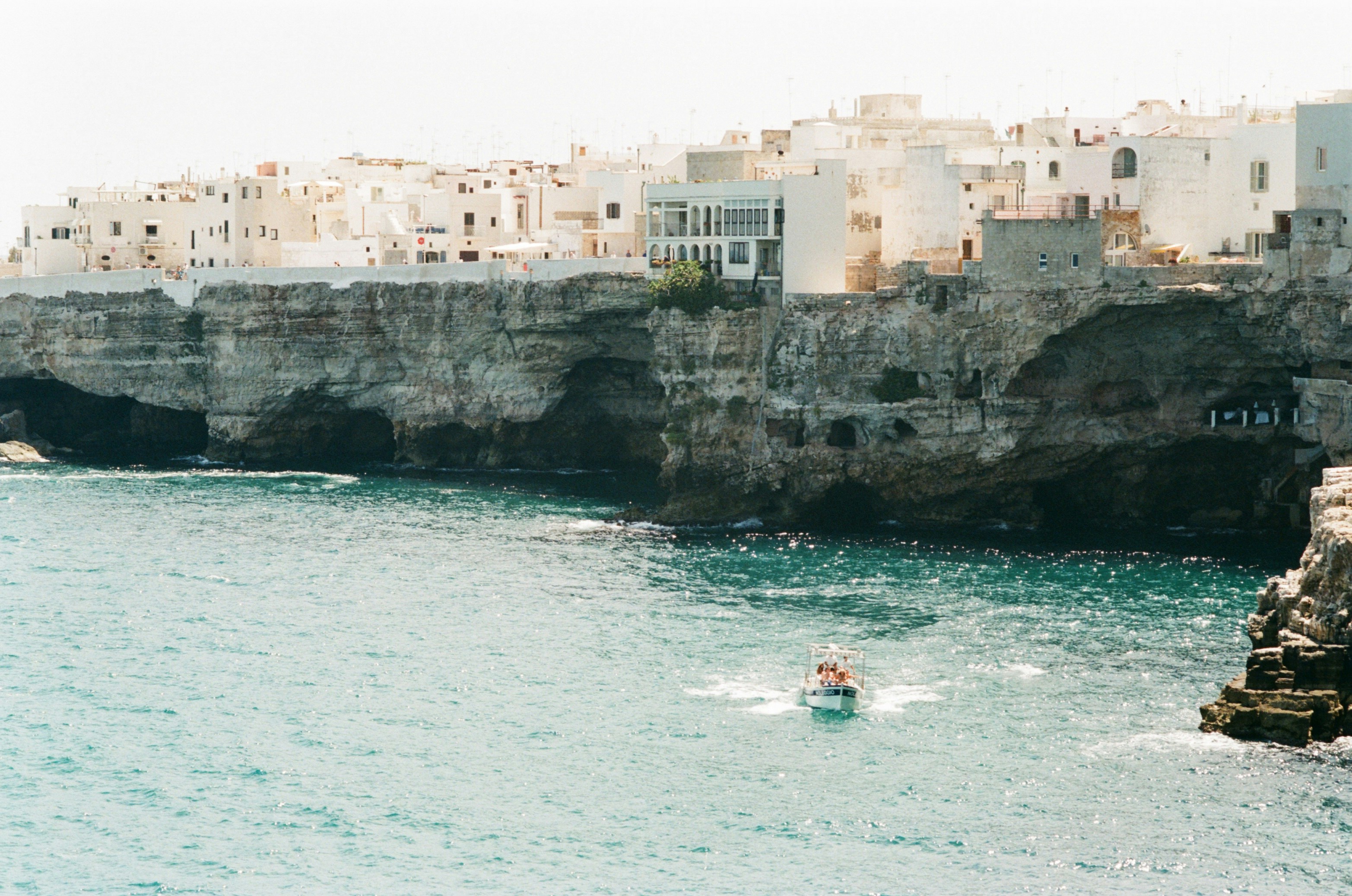 hugo zlotowski yc9vbyx3lvi unsplash