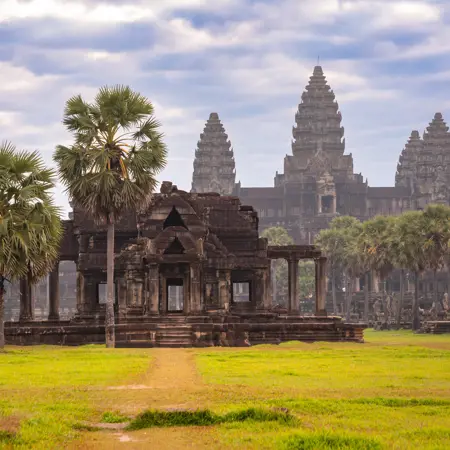 angkor wat an ancient temple ruins in cambodia