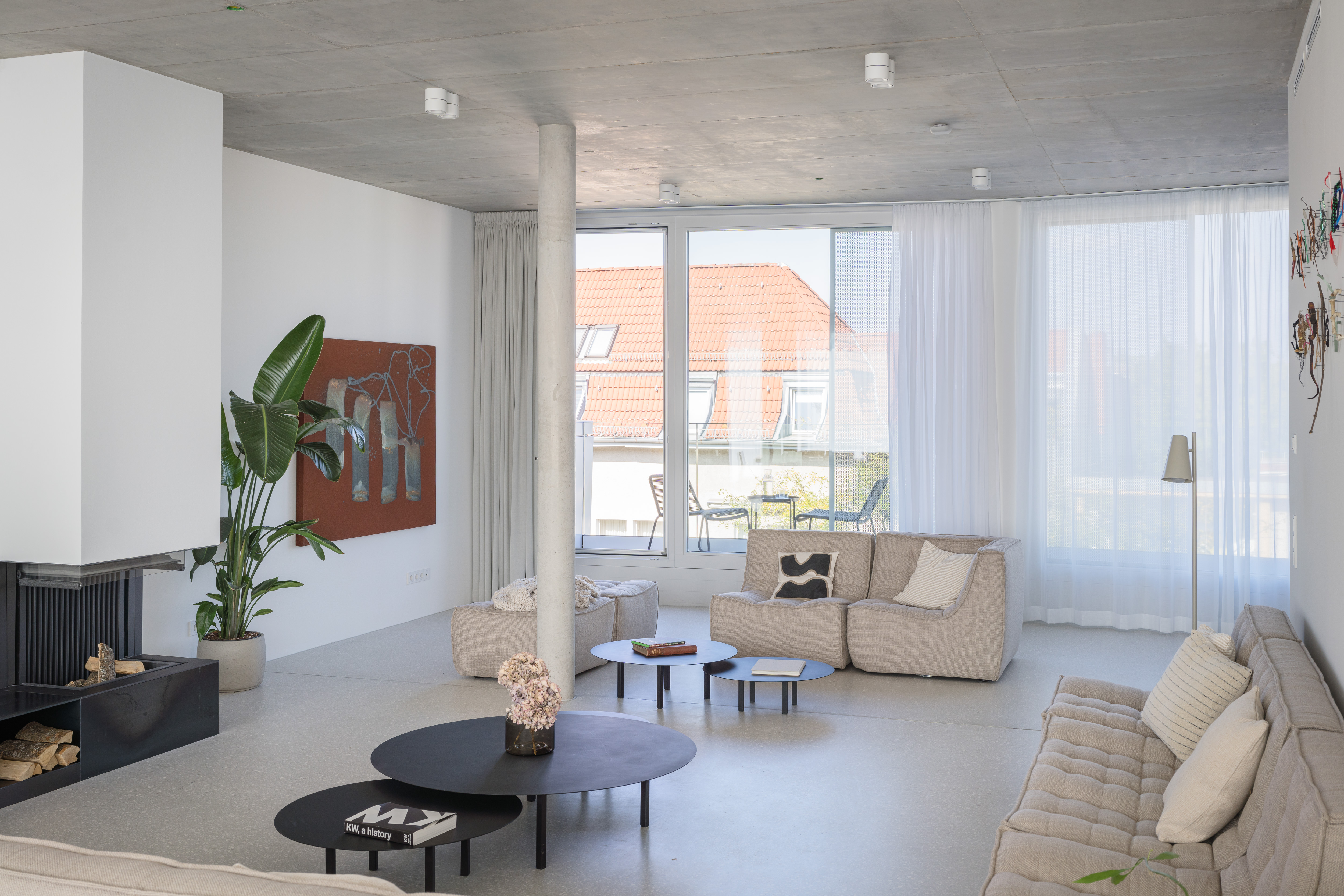 carlotta penthouse1 2309 a2302257  carlotta mg