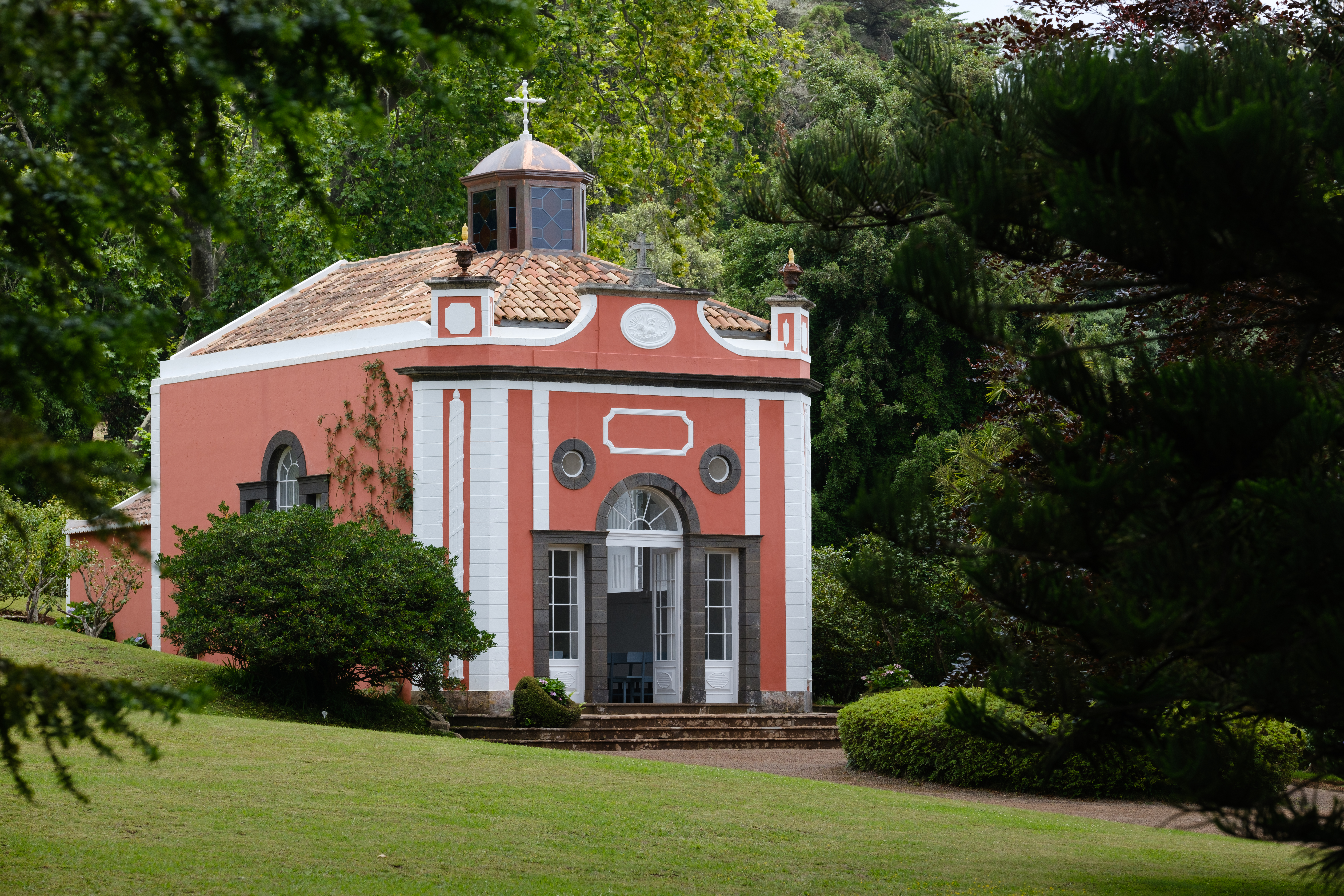 24 chapel