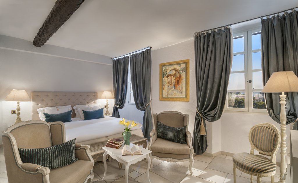 deluxe room