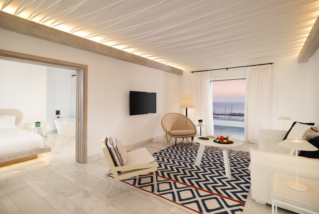 signature 2 bedroom spa pool suite living room