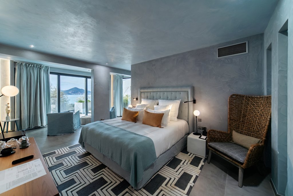 3 double room