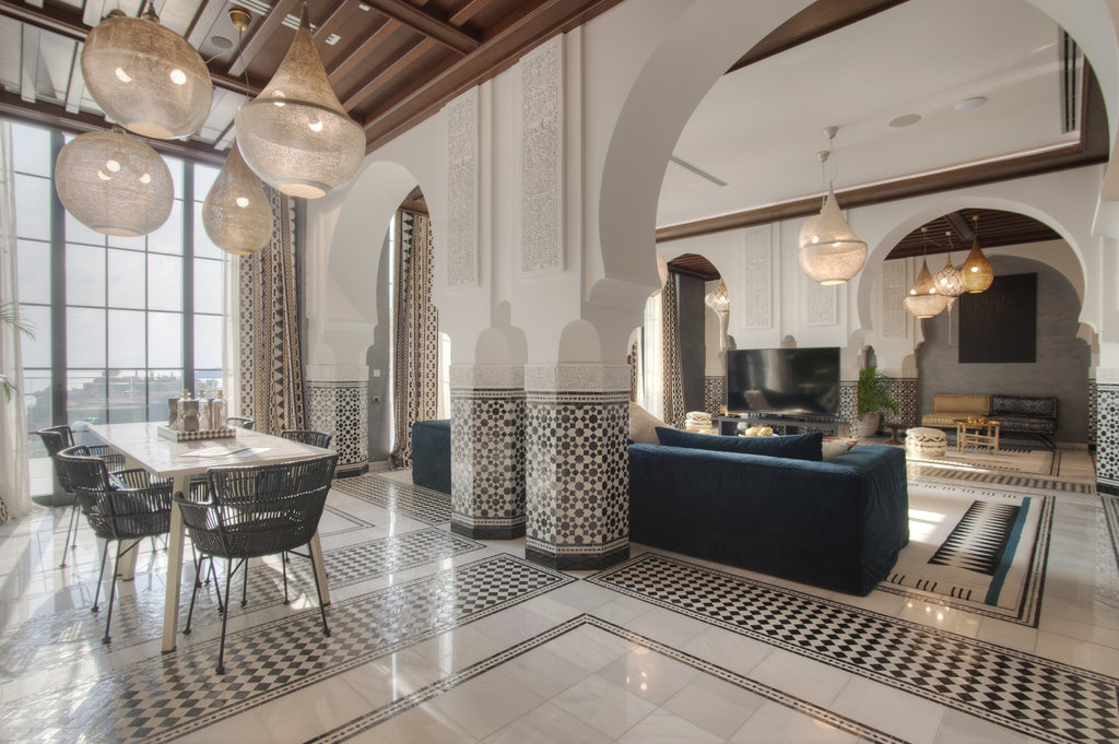 salma suite living area
