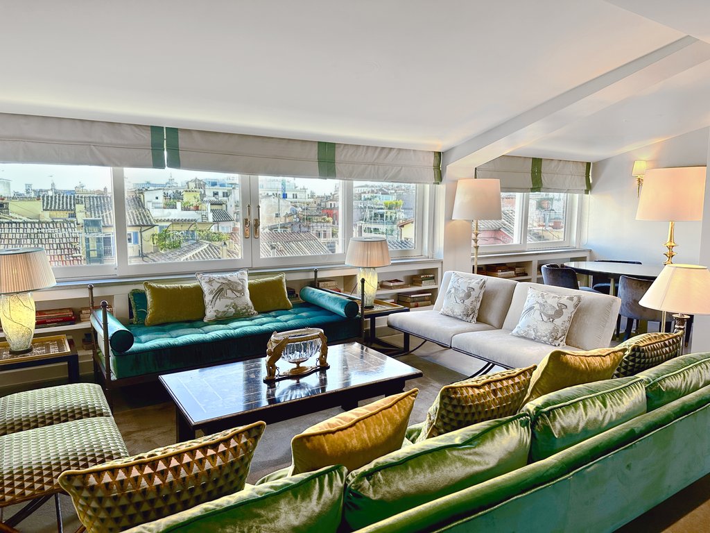 7 penthouse suite living room with view