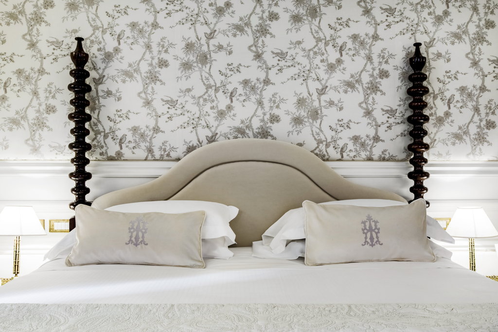 junior suite bed detail