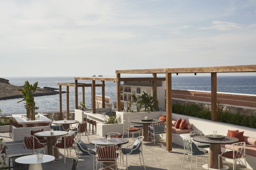 7 restaurant outdoor