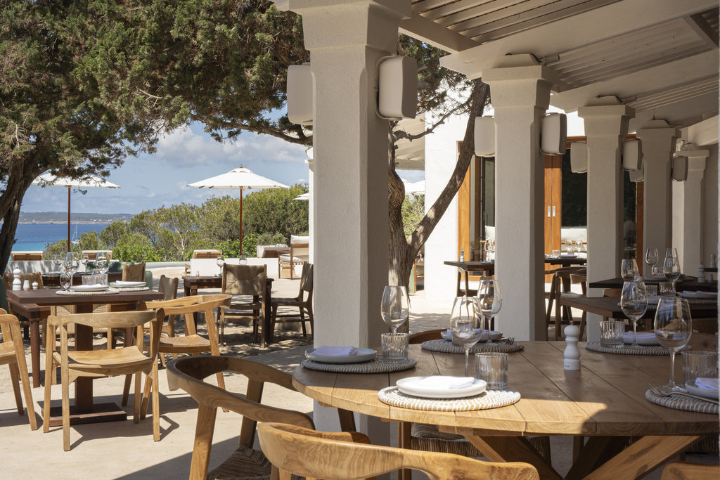 6 caliu restaurant