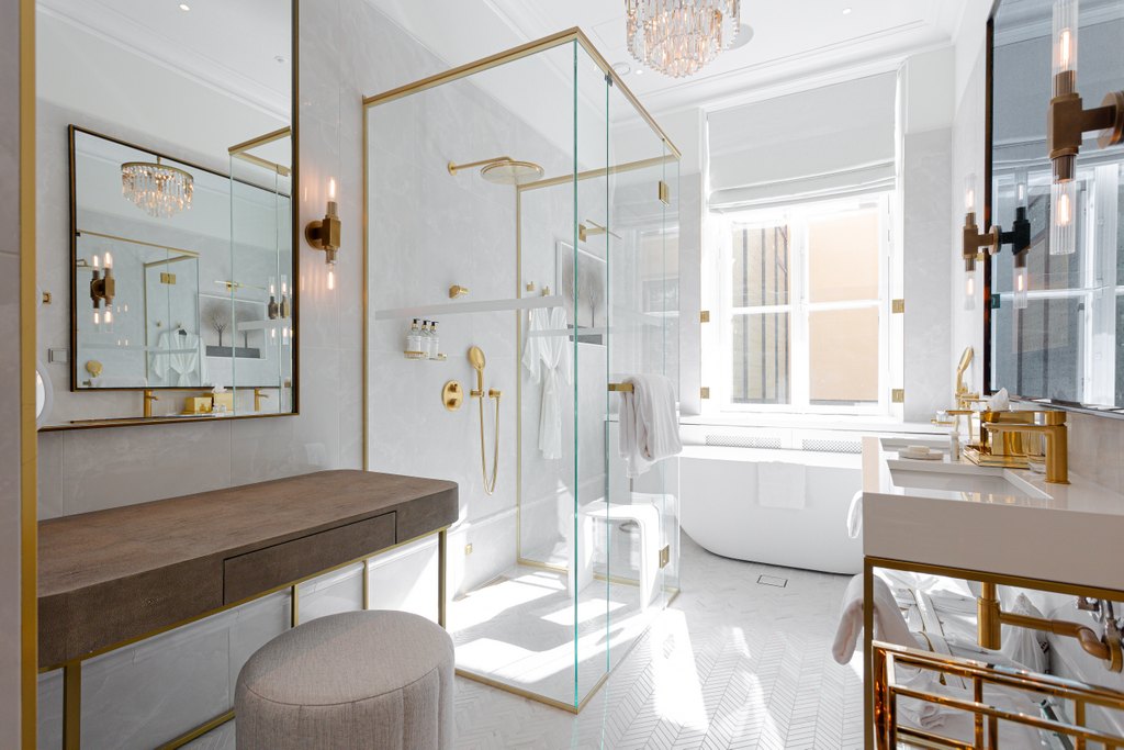 bridal suite bathroom