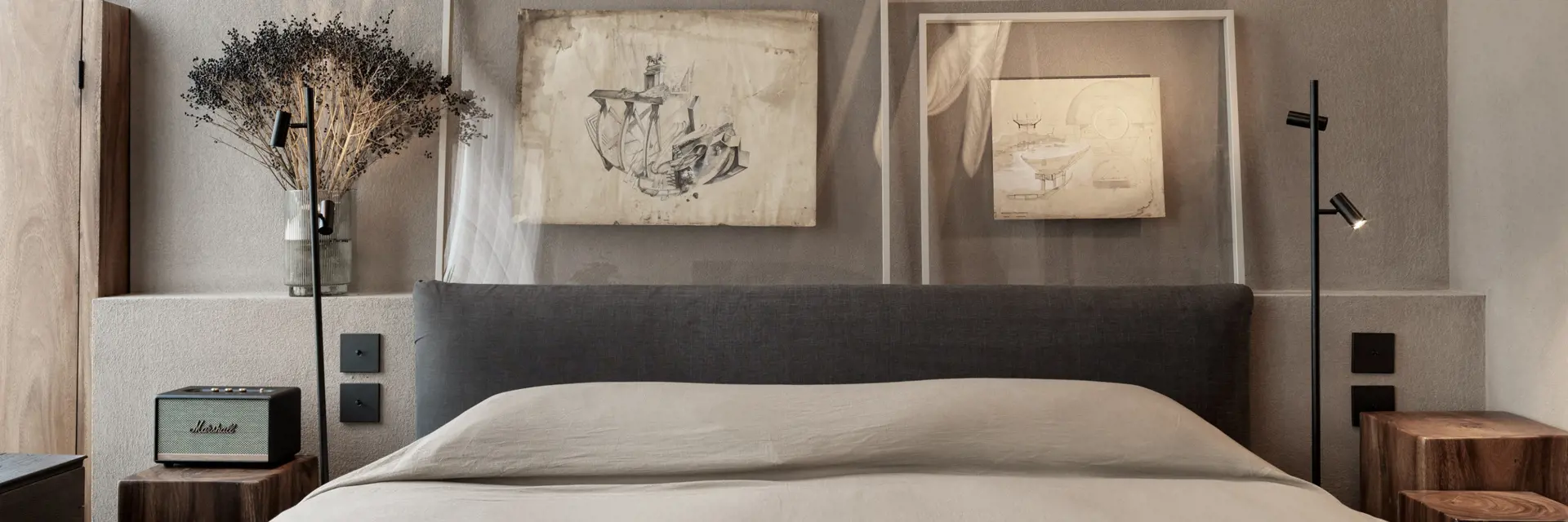 monastik living in athina kamer