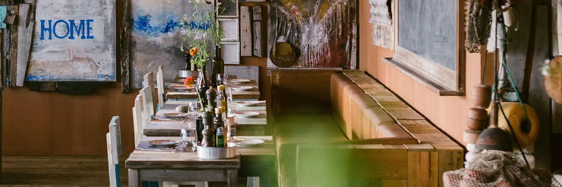 noah surf house restaurant 1