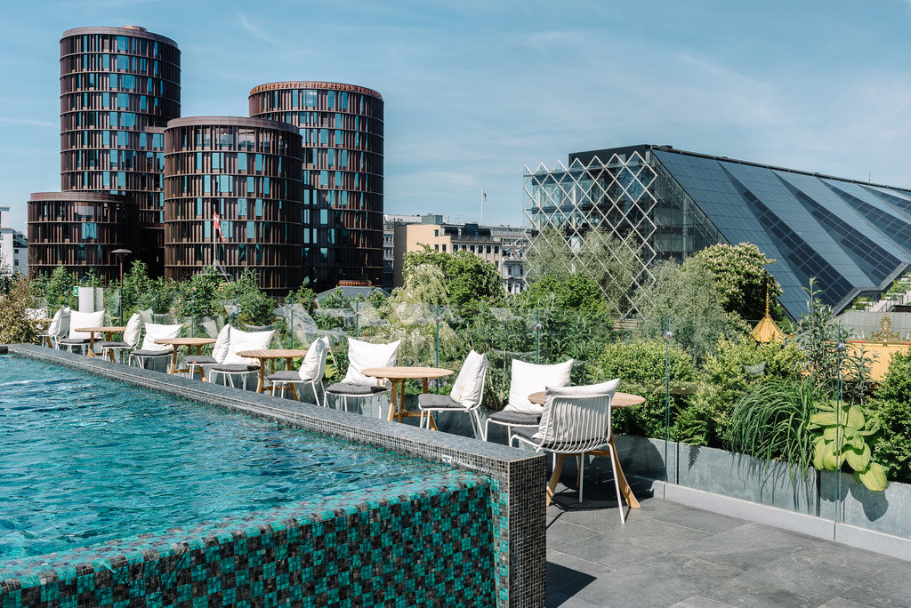 2 rooftop pool 2
