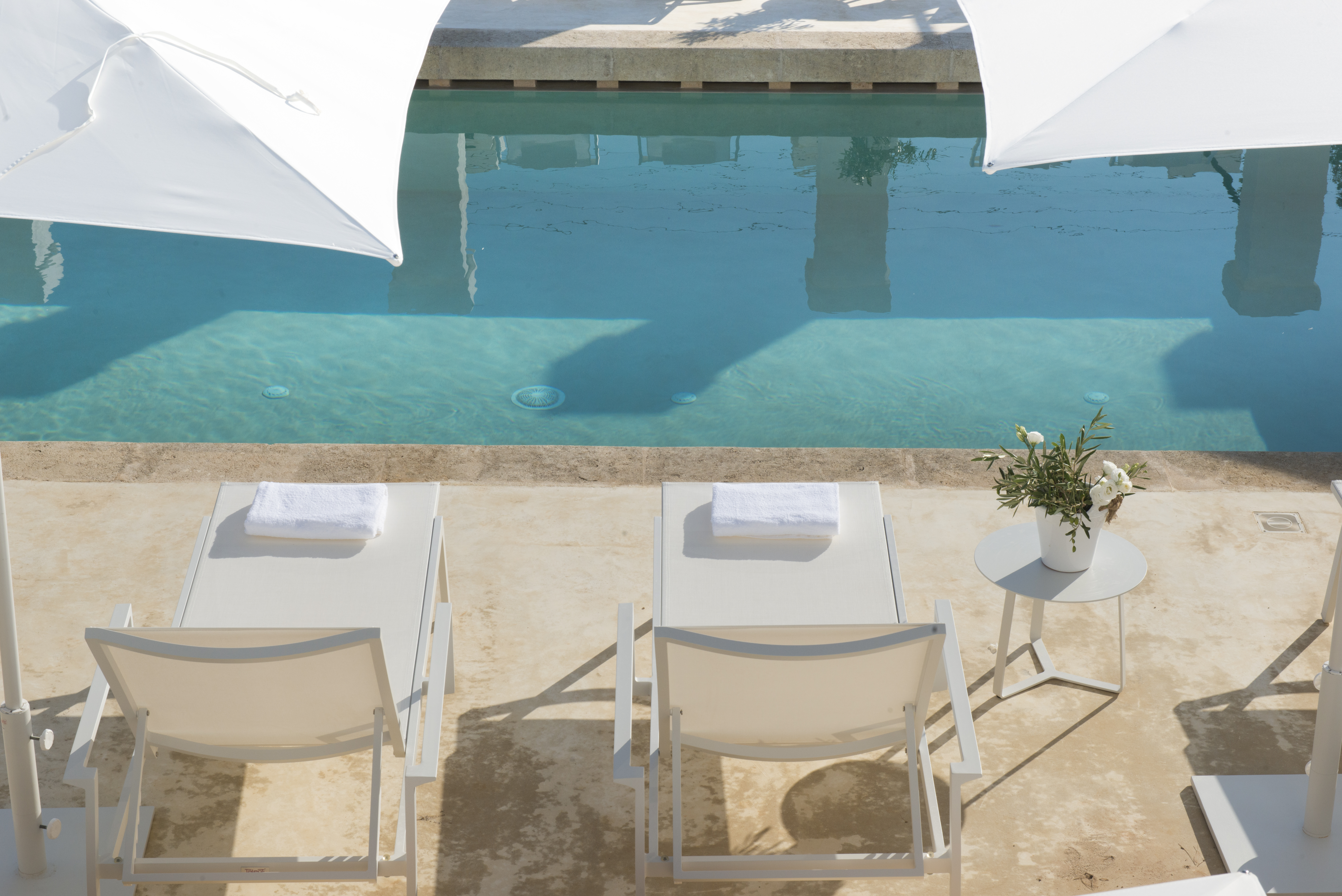 15 detail pool
