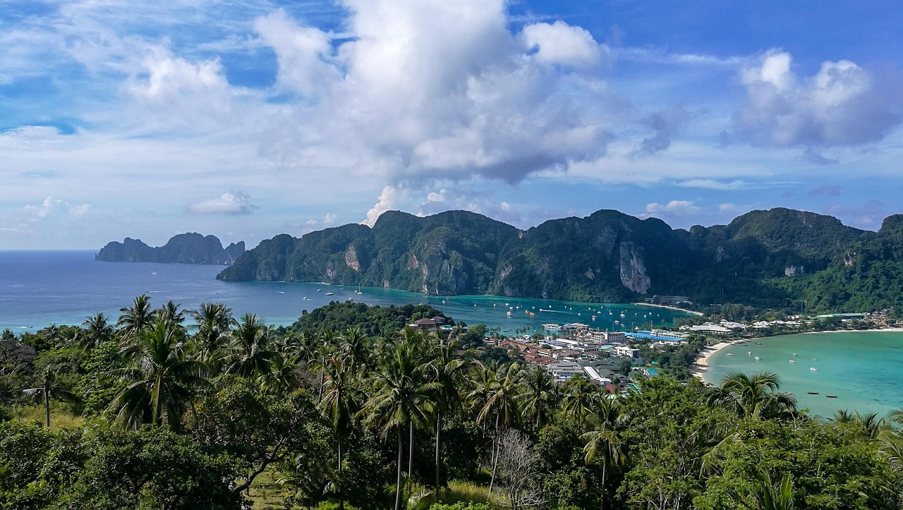 phi phi island