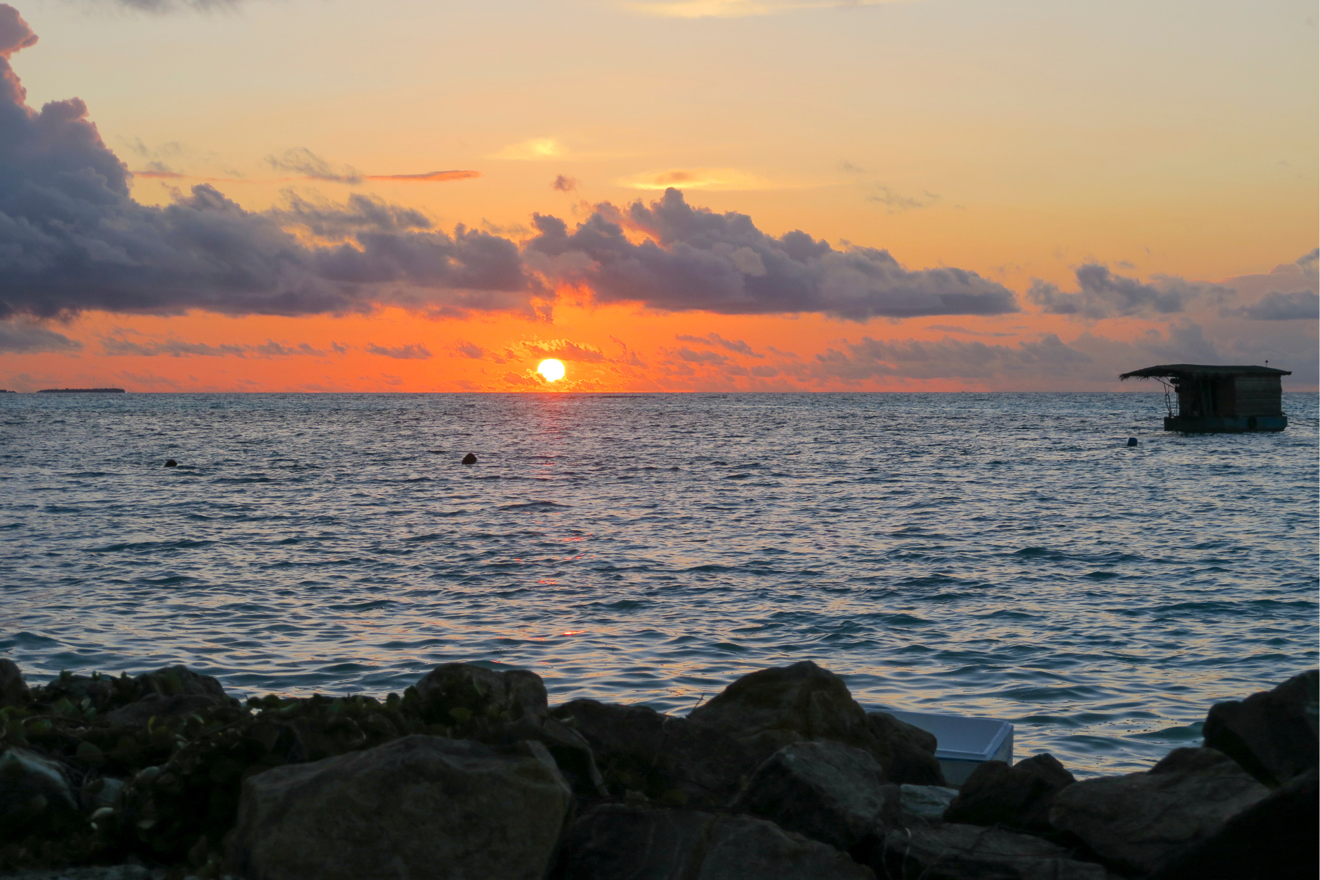 sunset south ari atoll