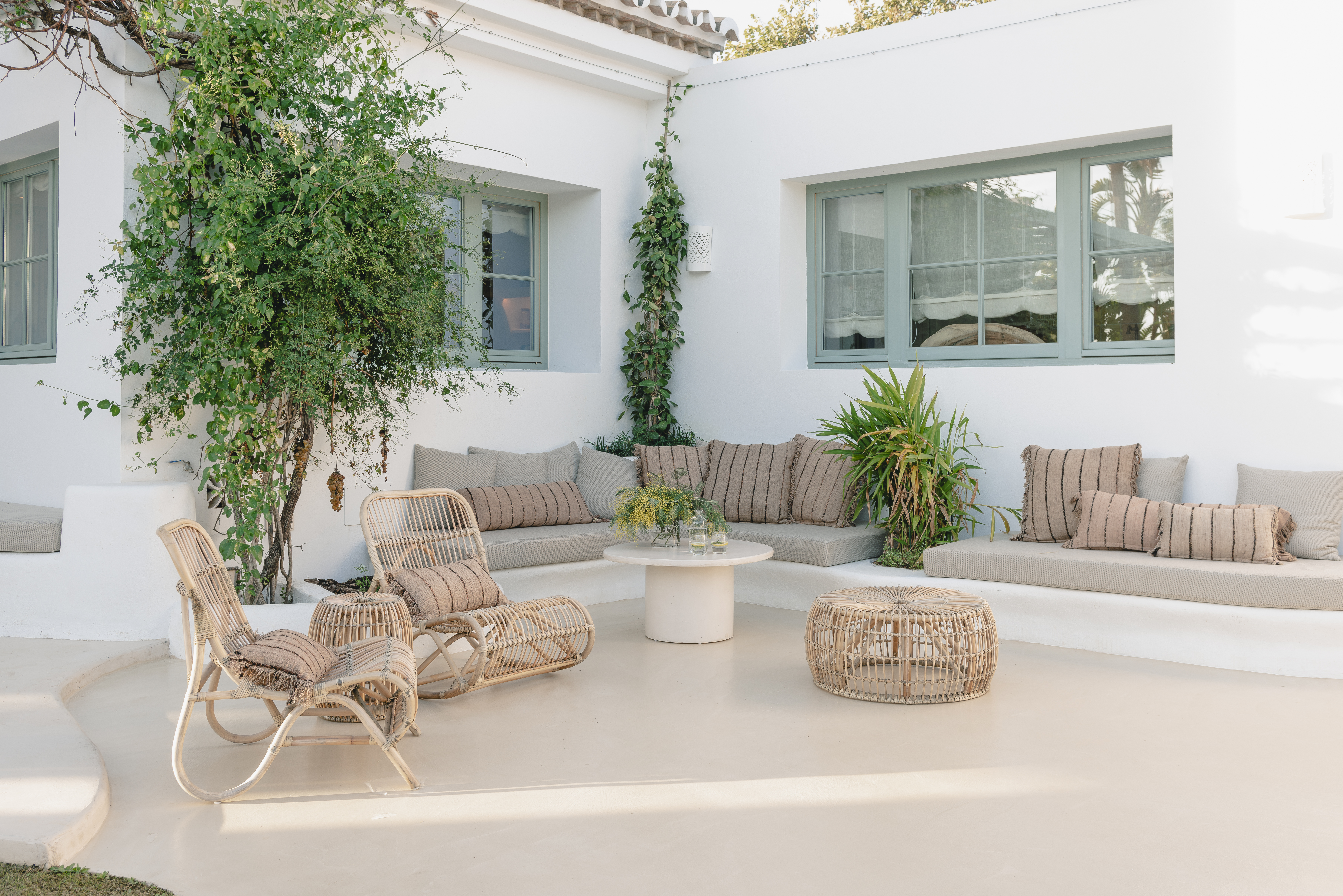 viluz pool terrace