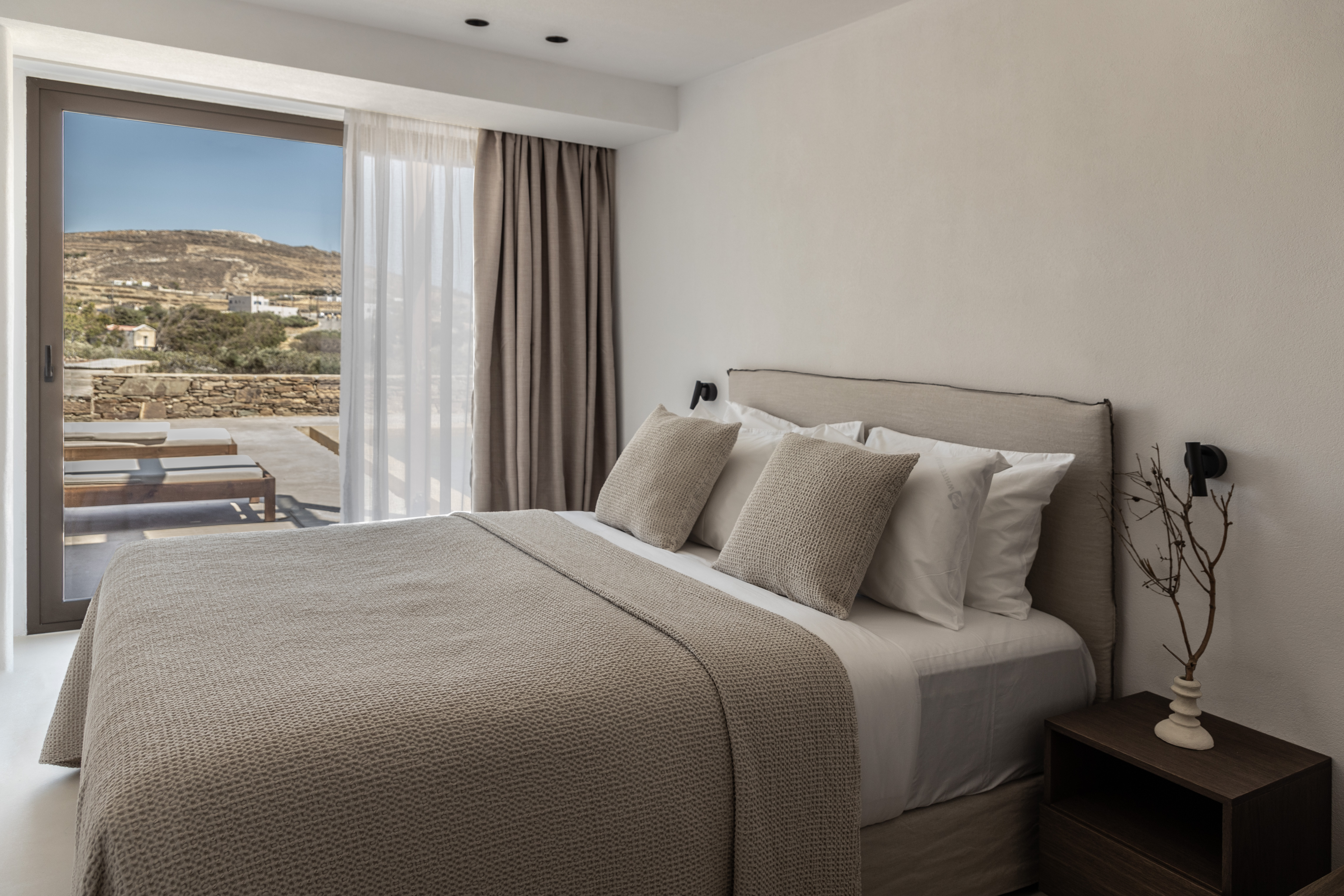 2 bedroom lato