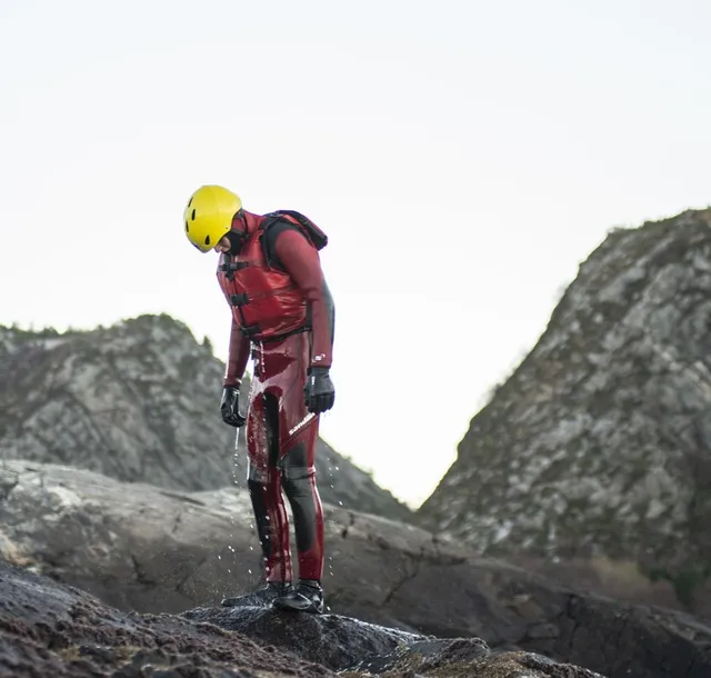 coasteering 3