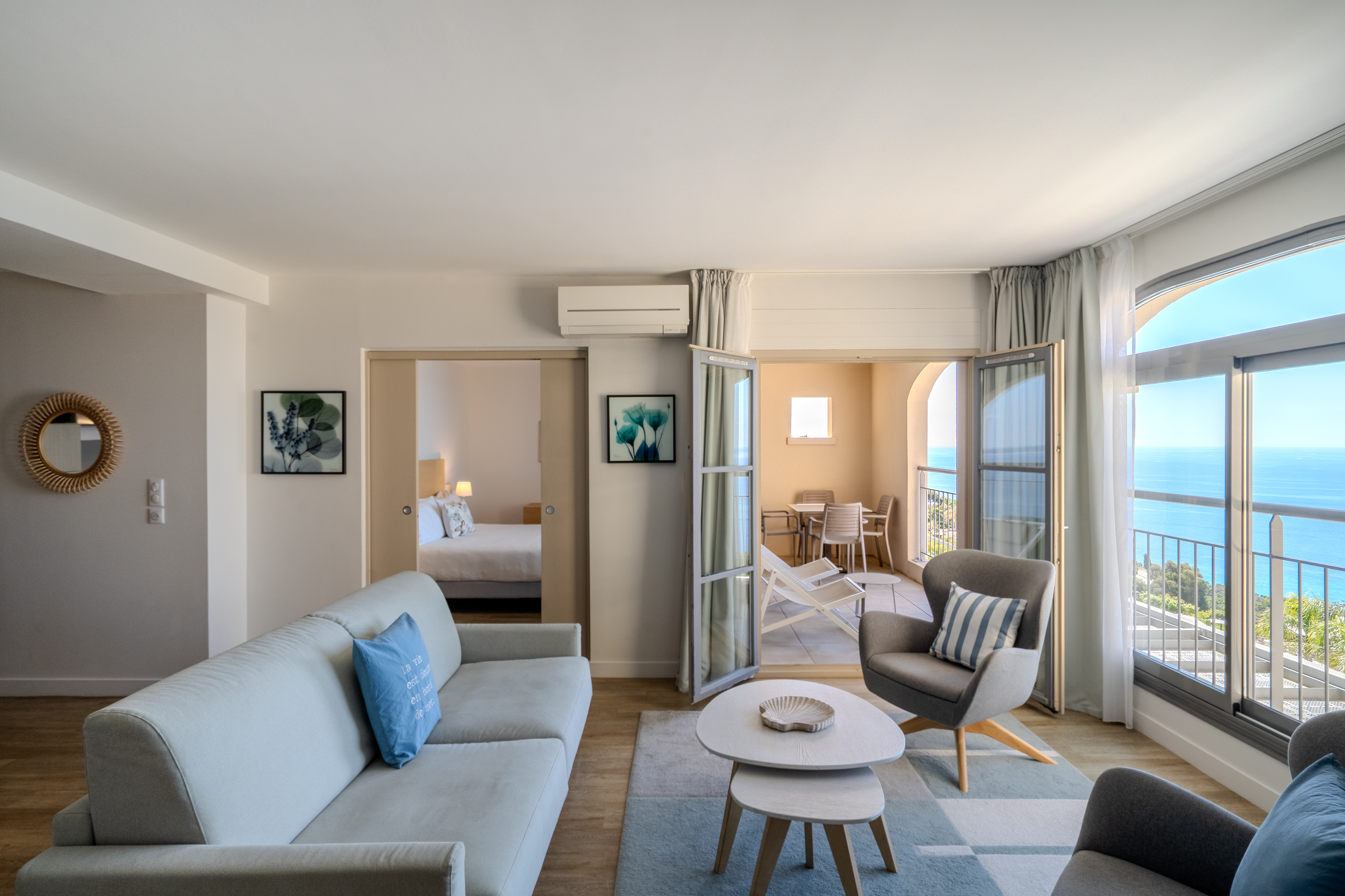 hotel lavilladouce 4etoiles rayol saint tropez vue mer cote d azur 2025 suite appartement1