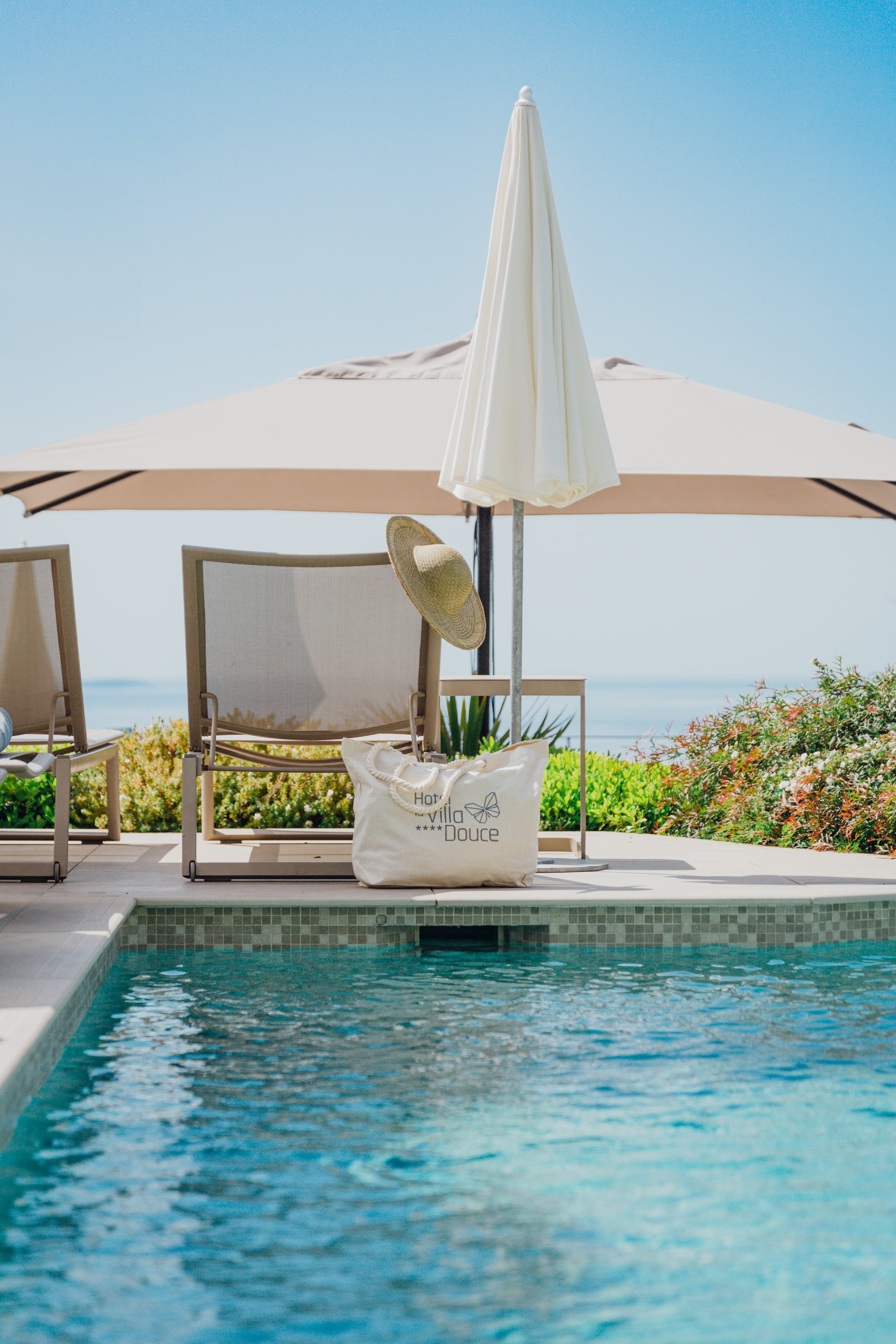 hotel lavilladouce 4etoiles rayol club papillon saint tropez 2025 piscine