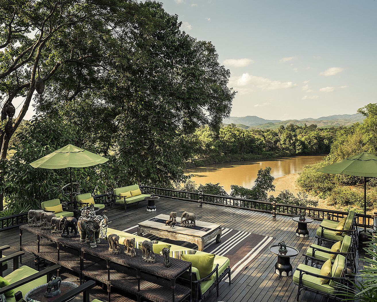 four seasons thailand river