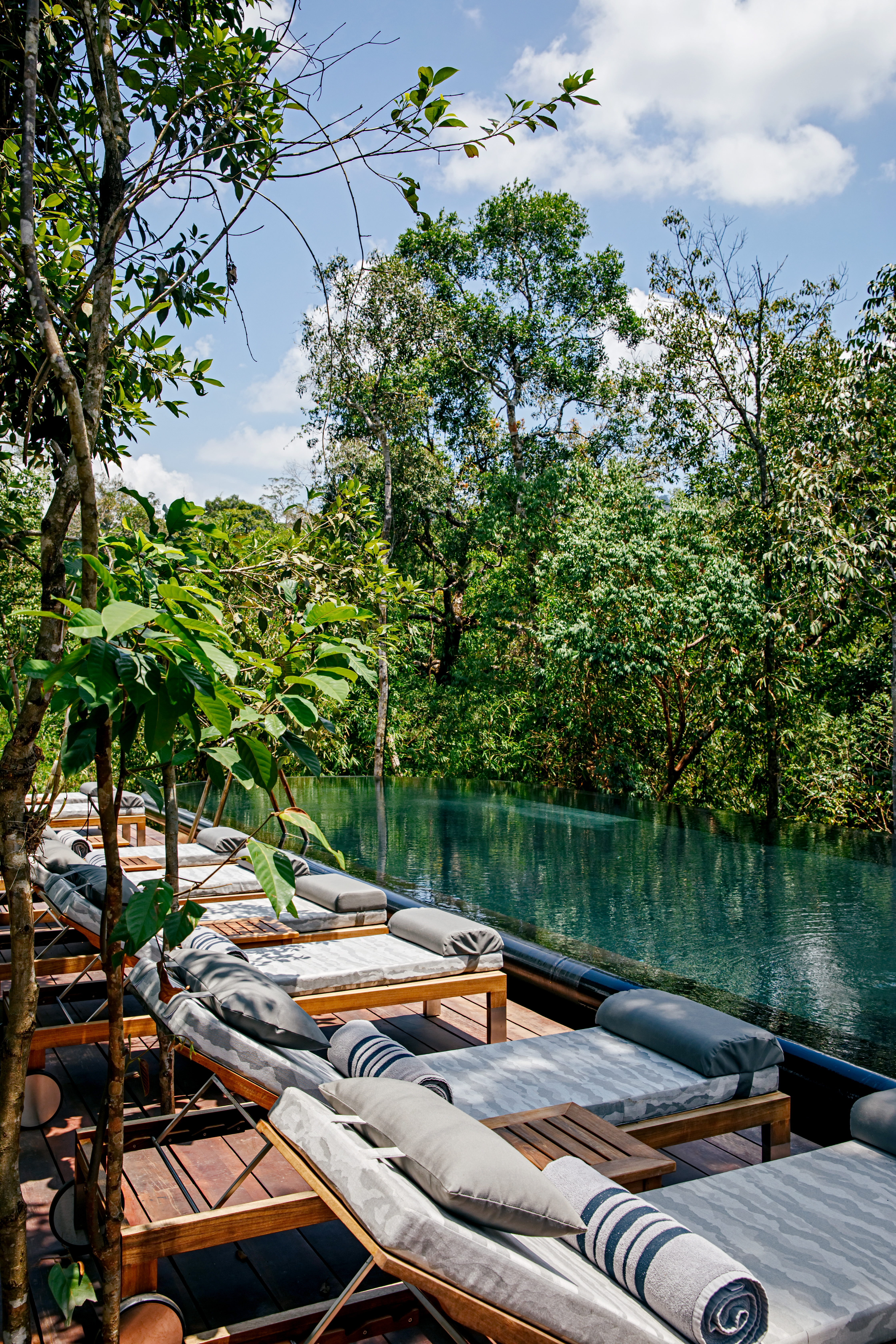 shinta mani wild pool