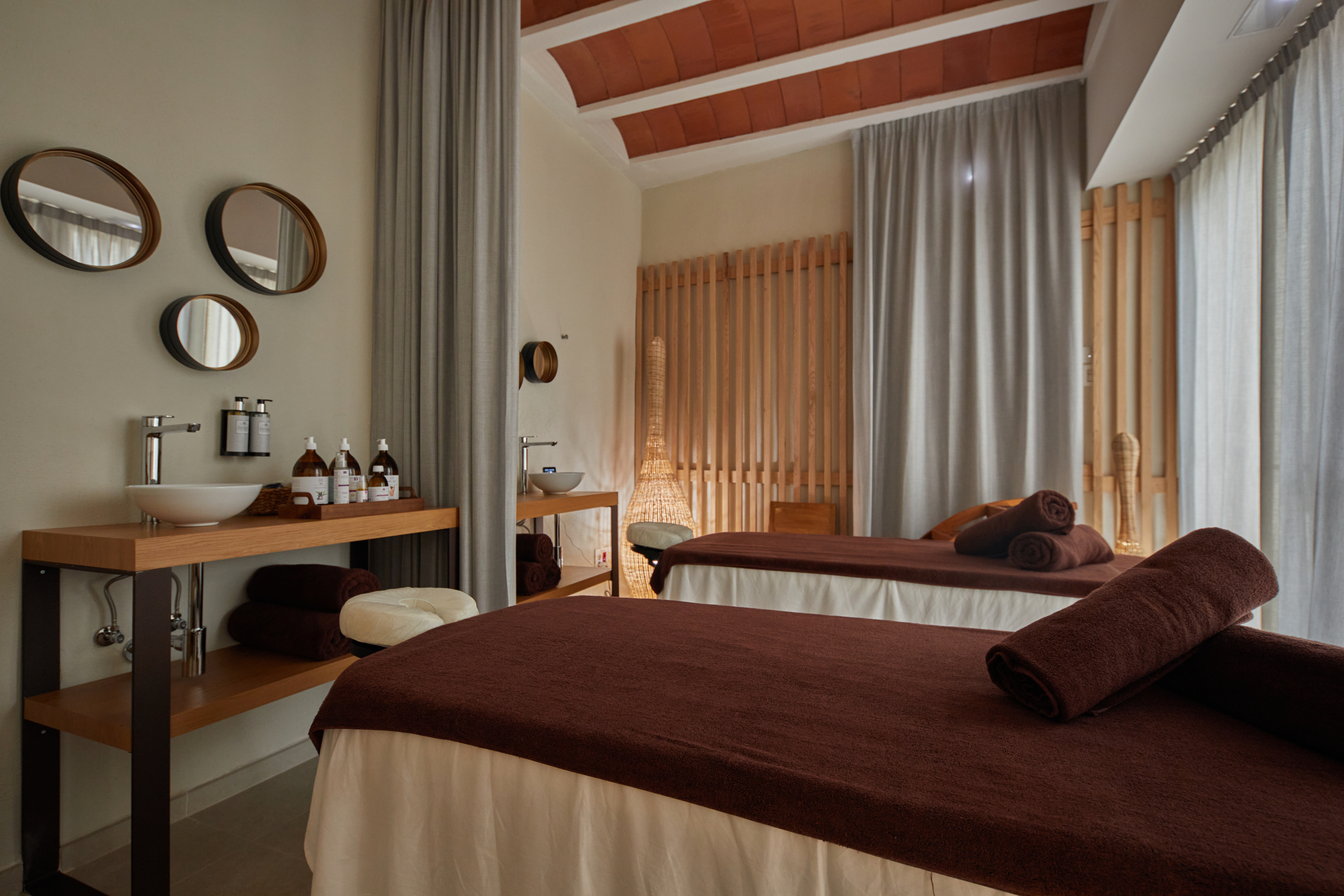 massage the club cala miguel