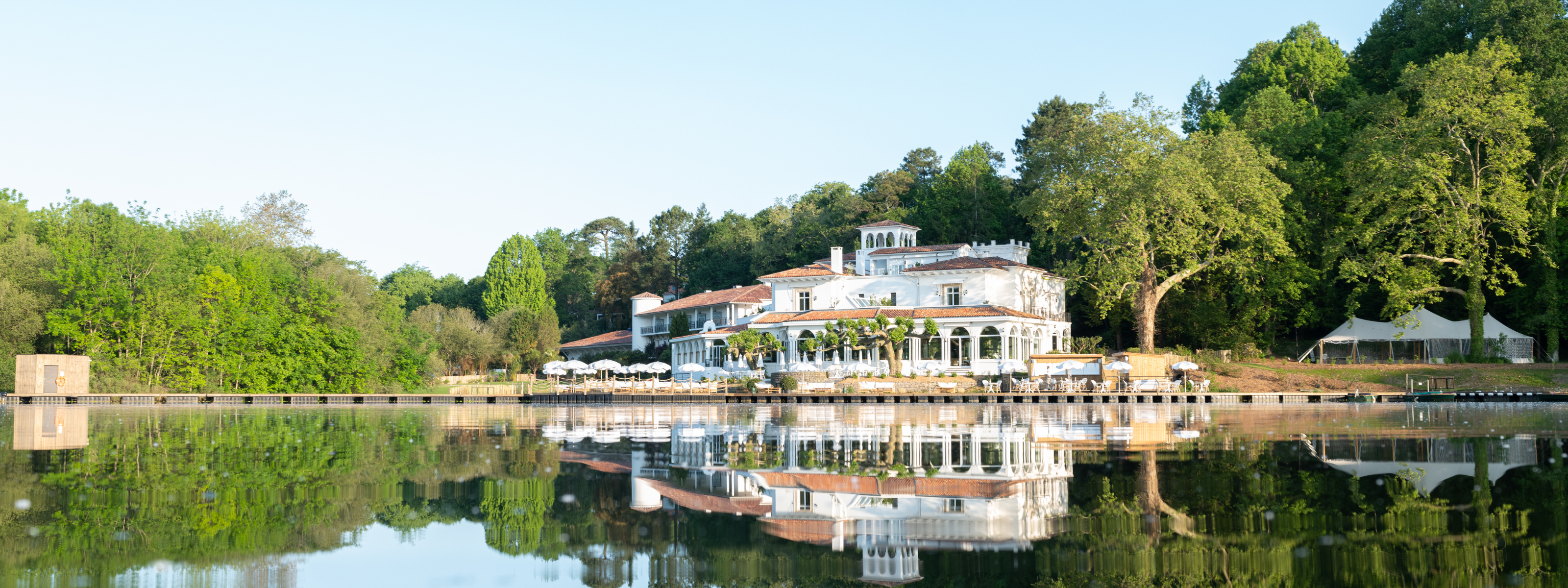 Brindos Lac & Château