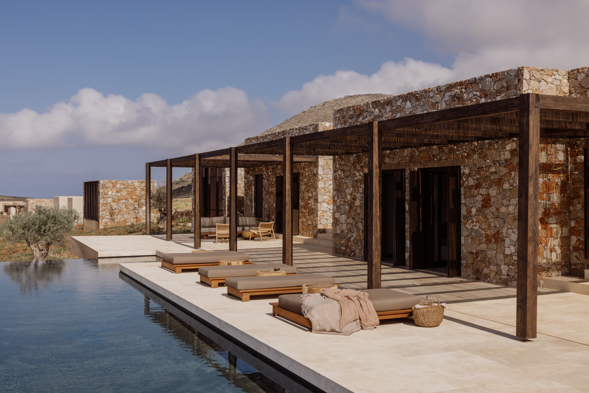 gundari villa 1111 edited