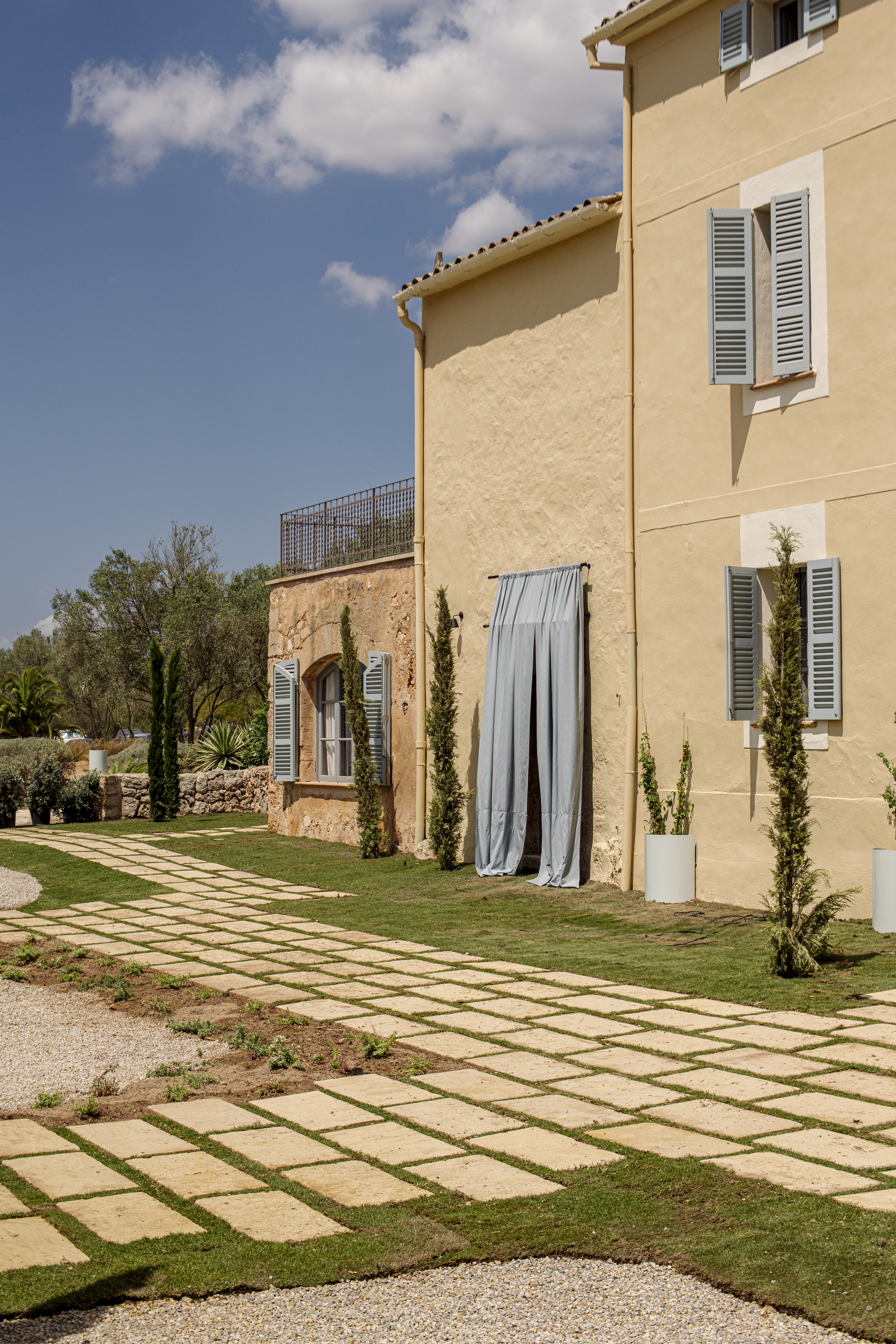 son xotano exterior facade 2