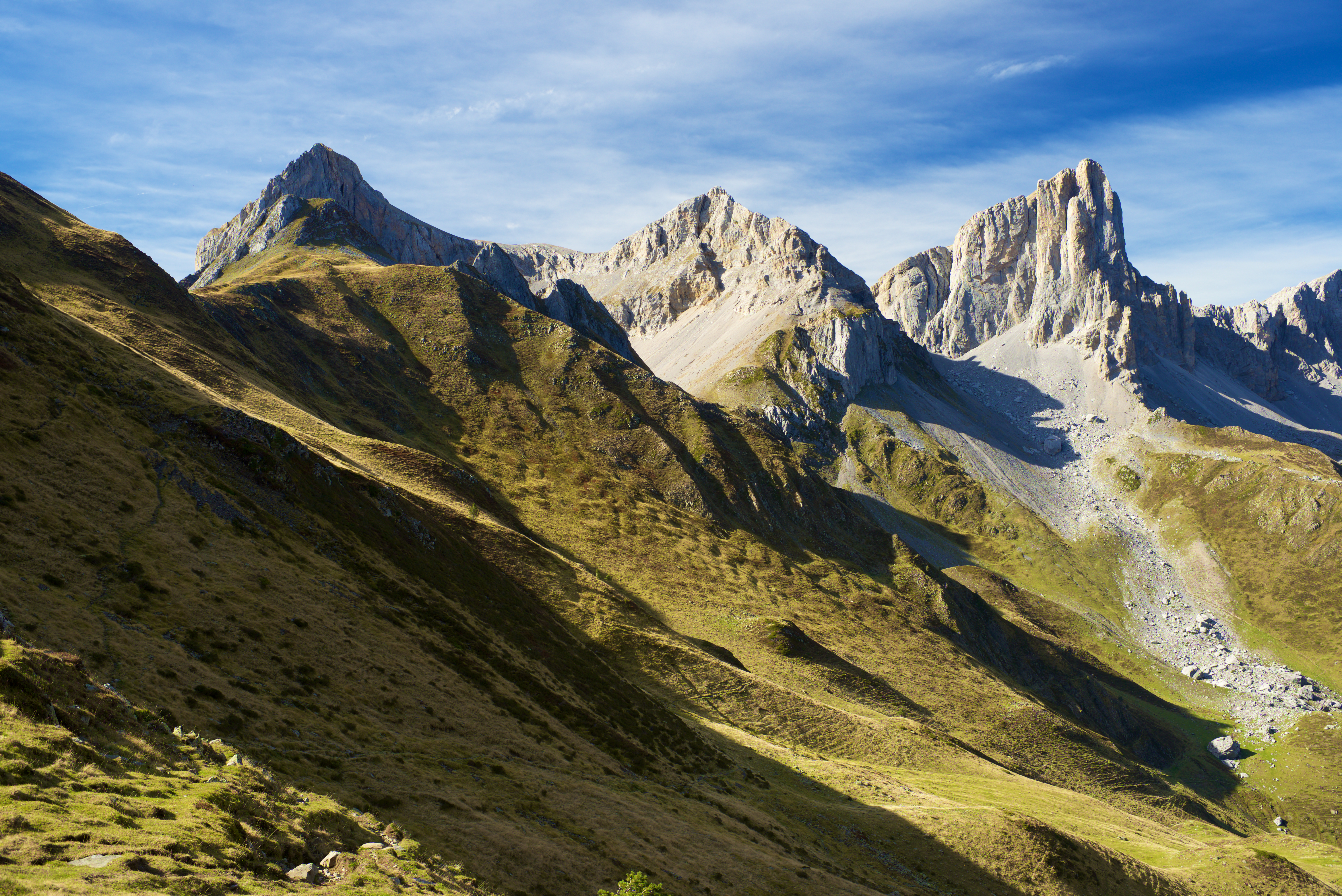 7-day active tour in the Pyrenees