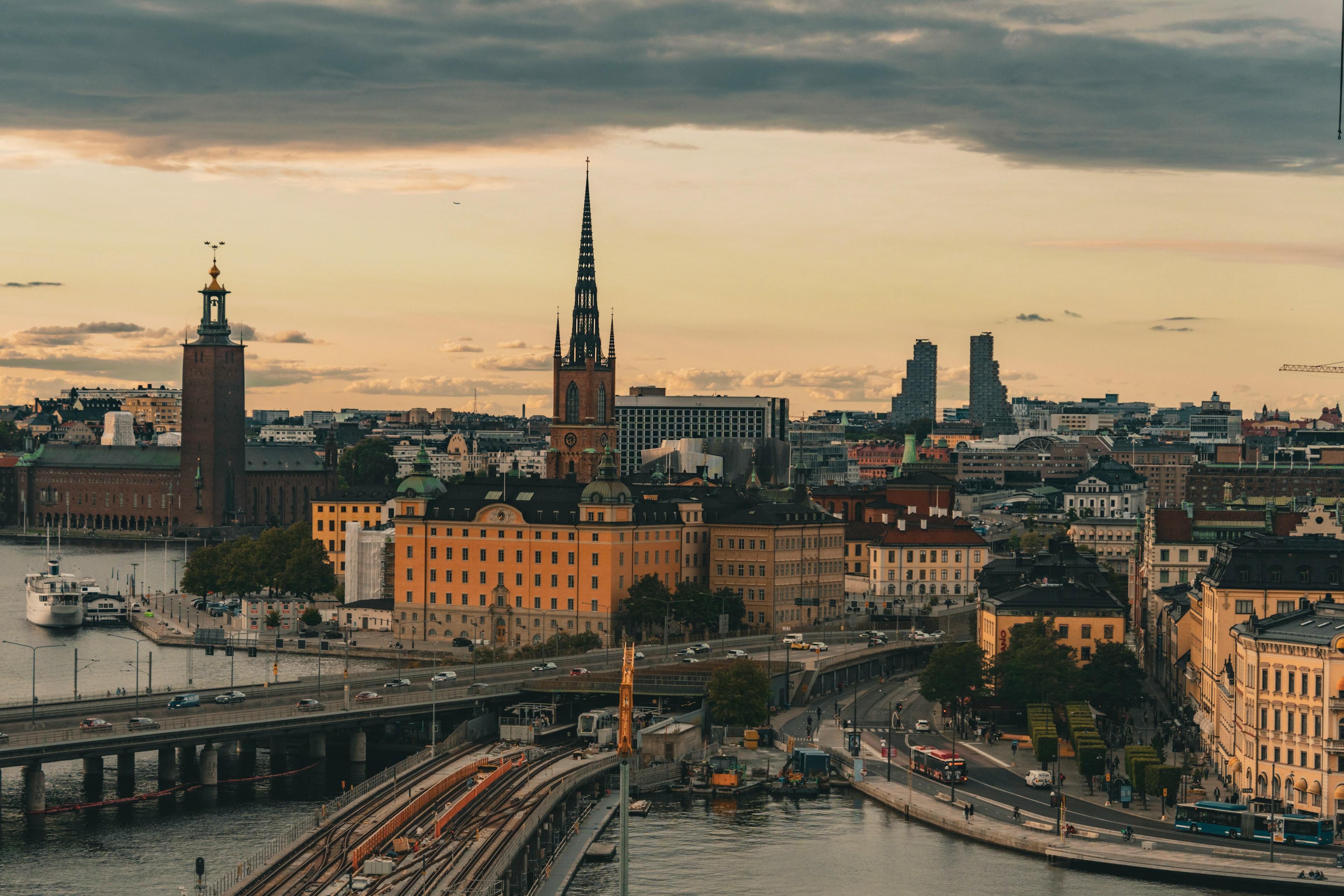 dawid tkocz lxg7kydbl4e unsplash