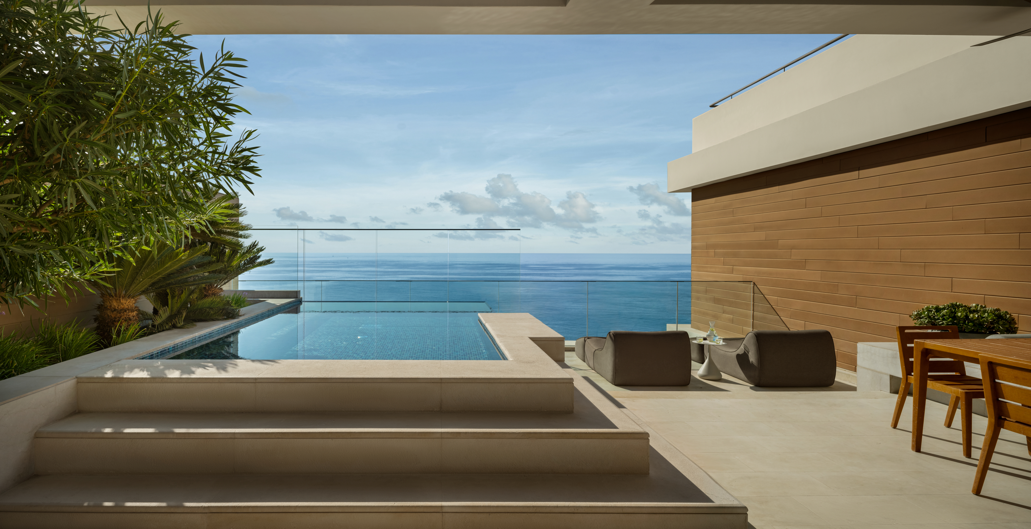 penthouse duplex suite 3