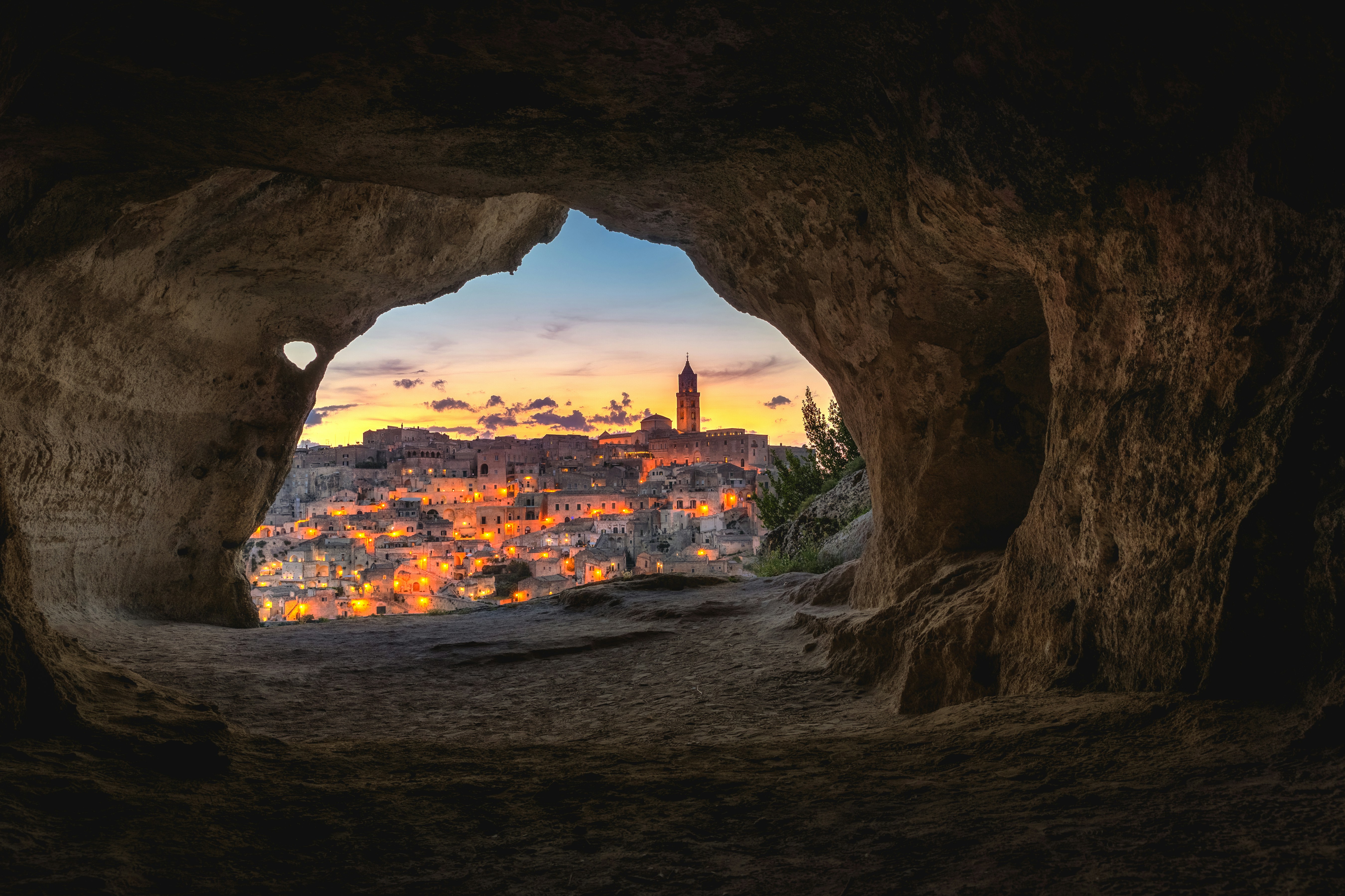 luca micheli 42fs8 aq5oq unsplash