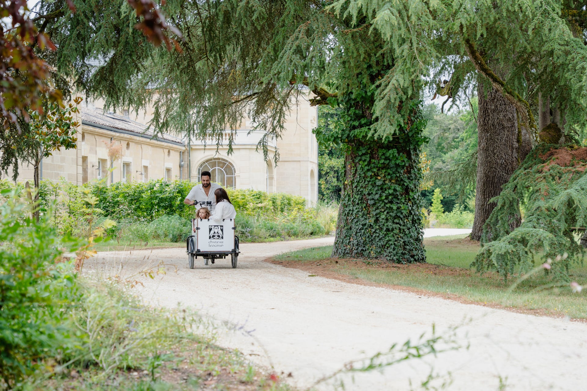 famille velo paysage venezance