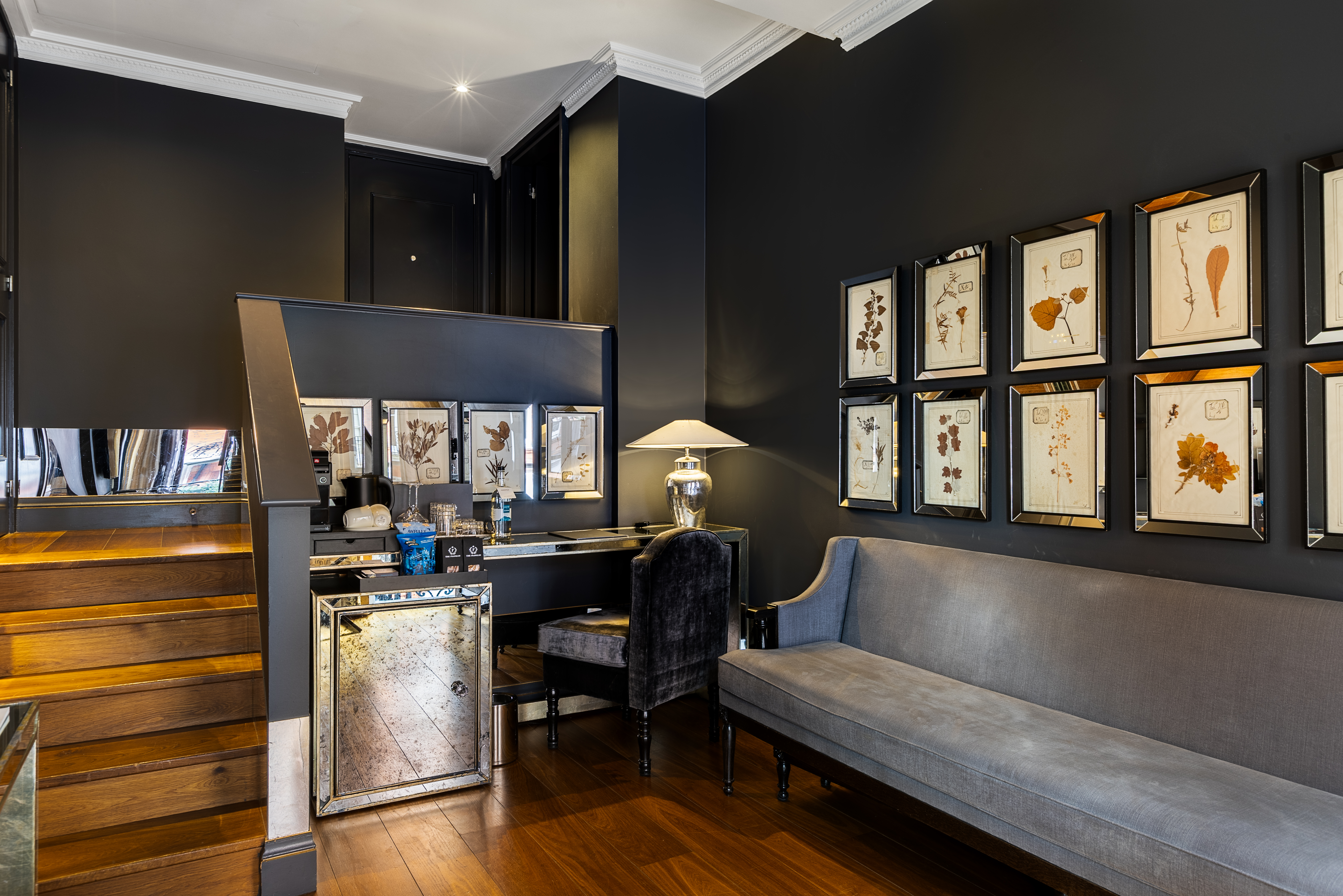 executive suite living room