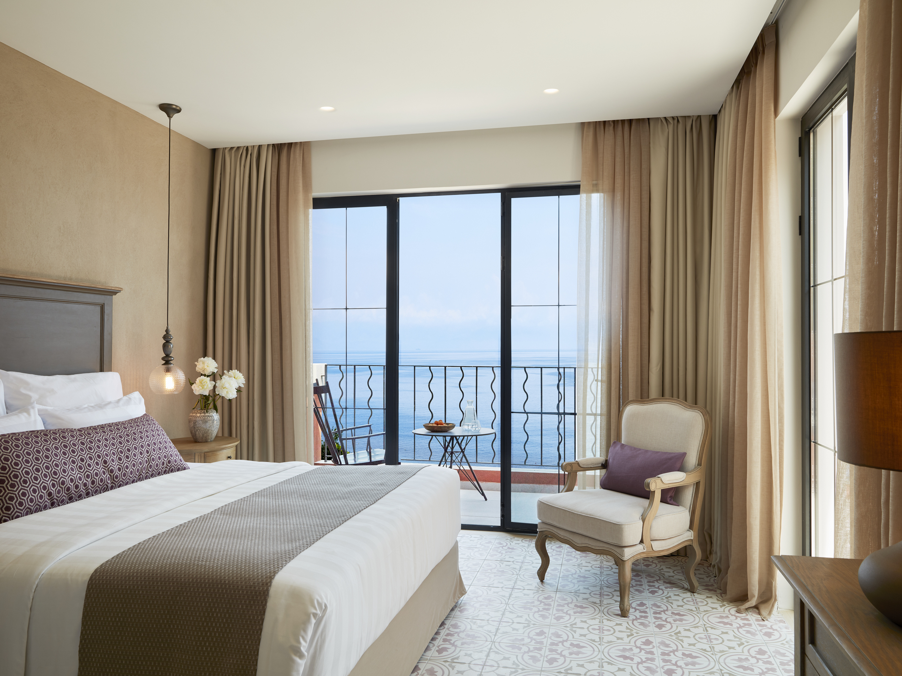 nido grand terrace junior suite whirlpool 1