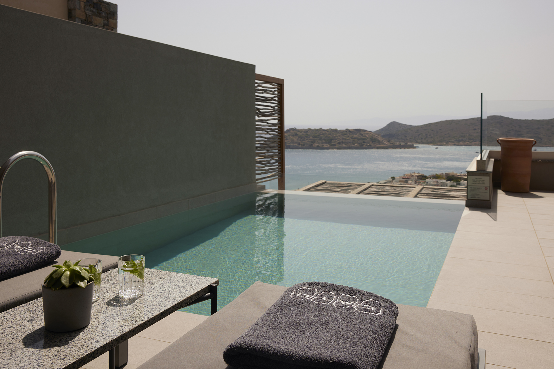 cayo premium double room private pool 19