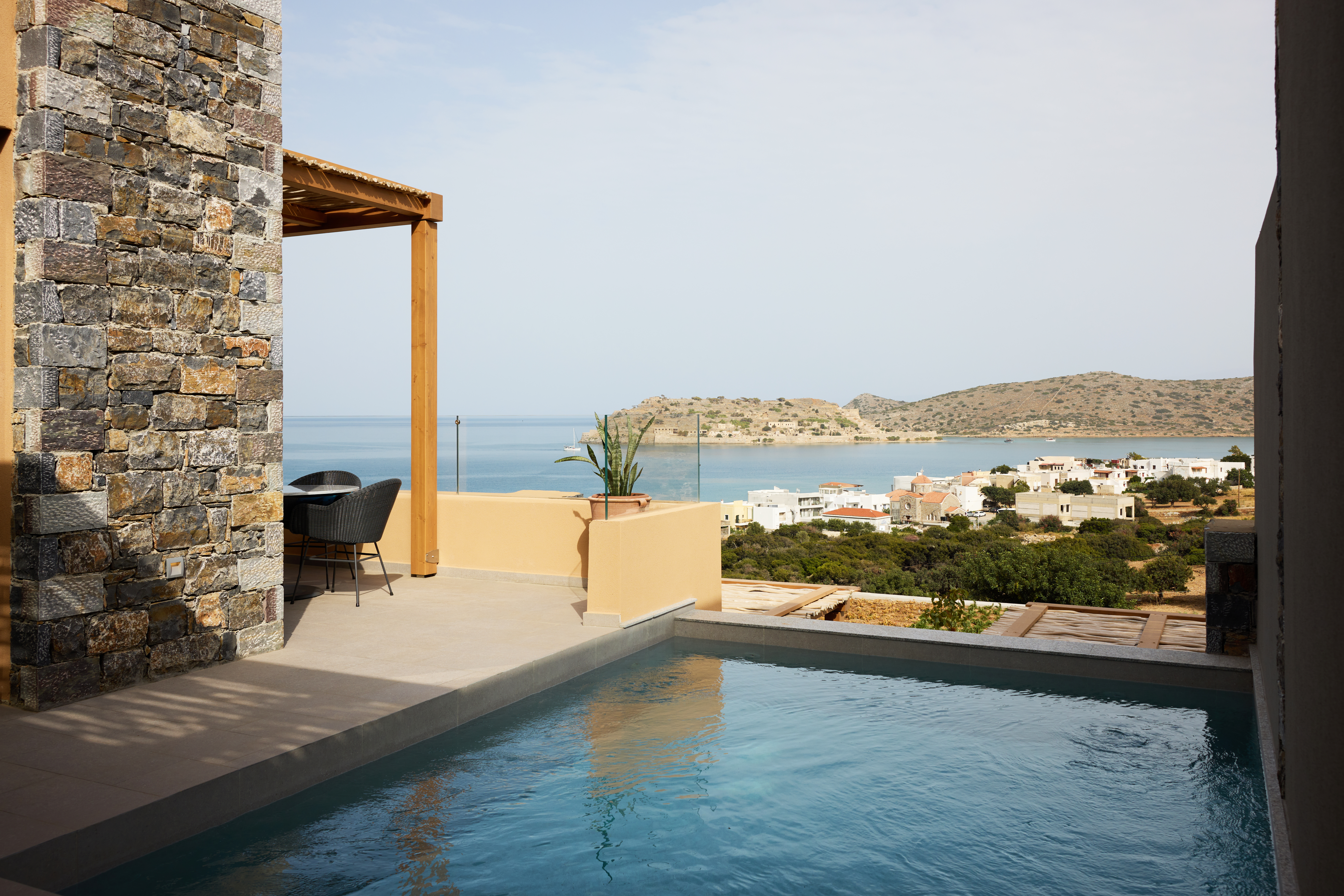 cayo two bedroom family suite private pool 1
