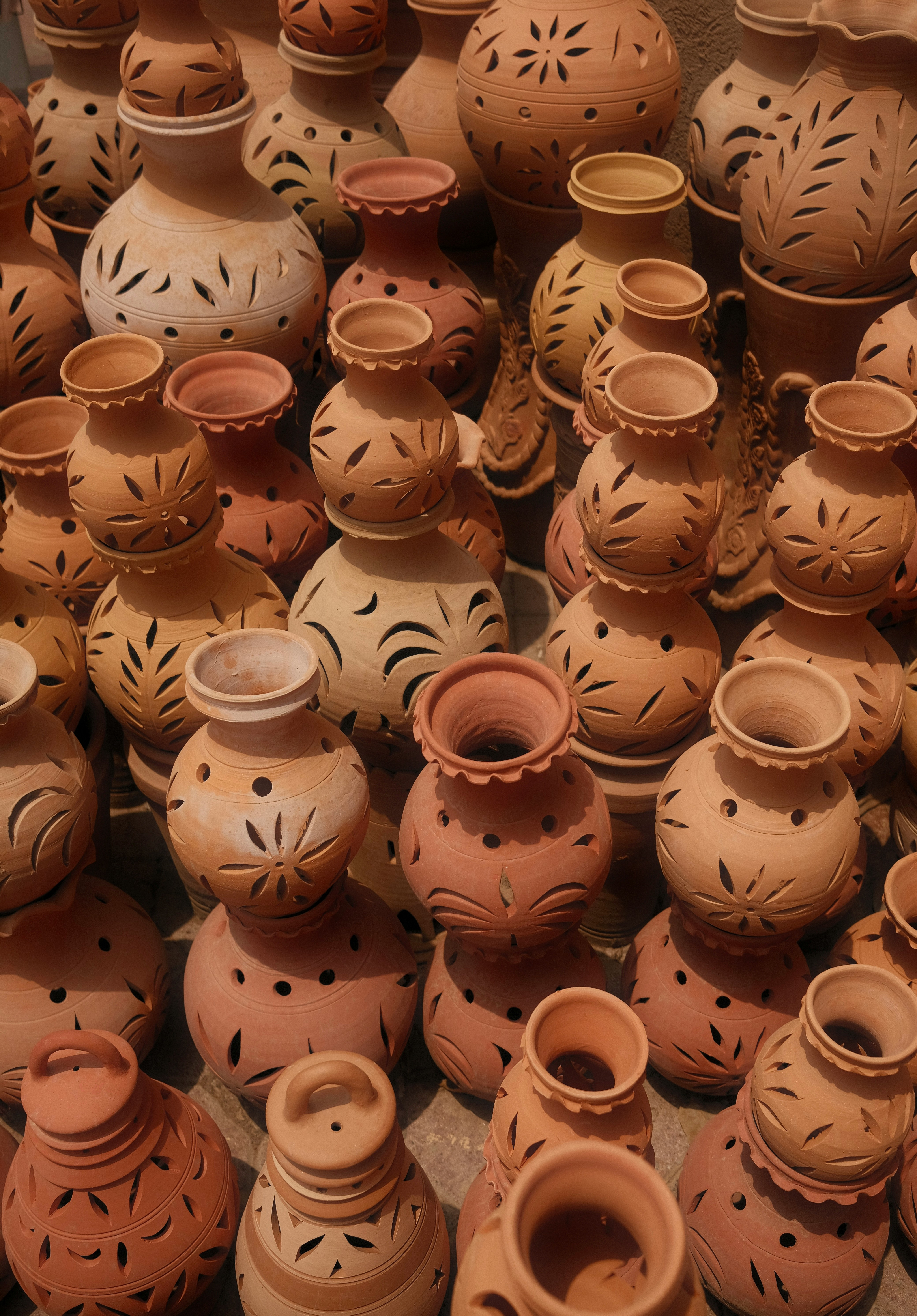 nizwa pottery